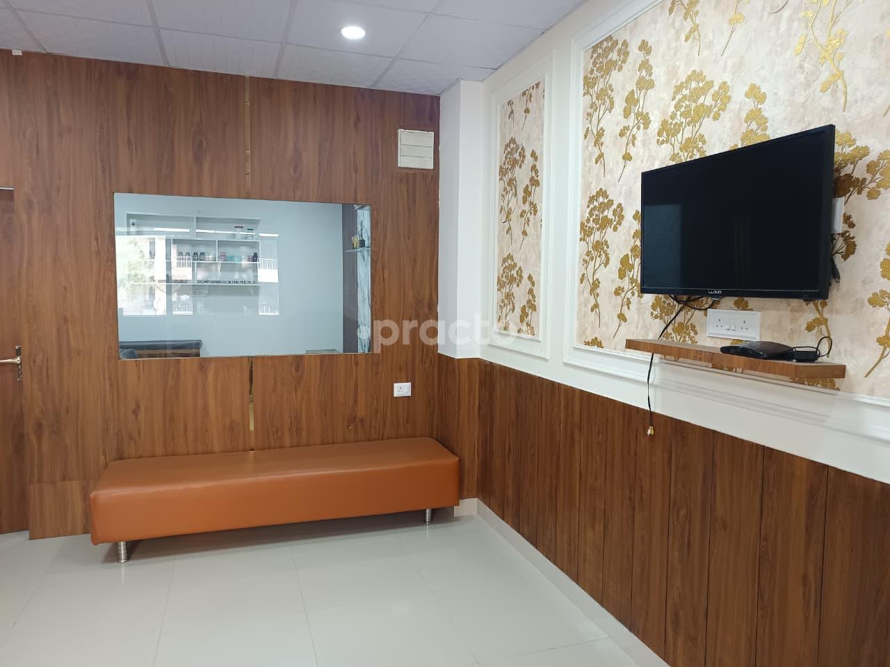 Consultation Room at Shiv Clinic Sector 46 Faridabad