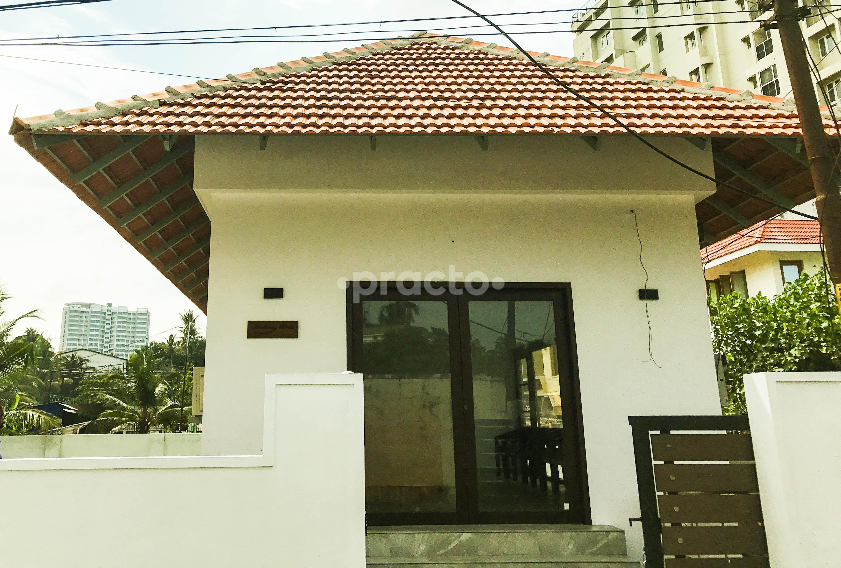 Chalissery Clinic Kakkanad Ernakulam