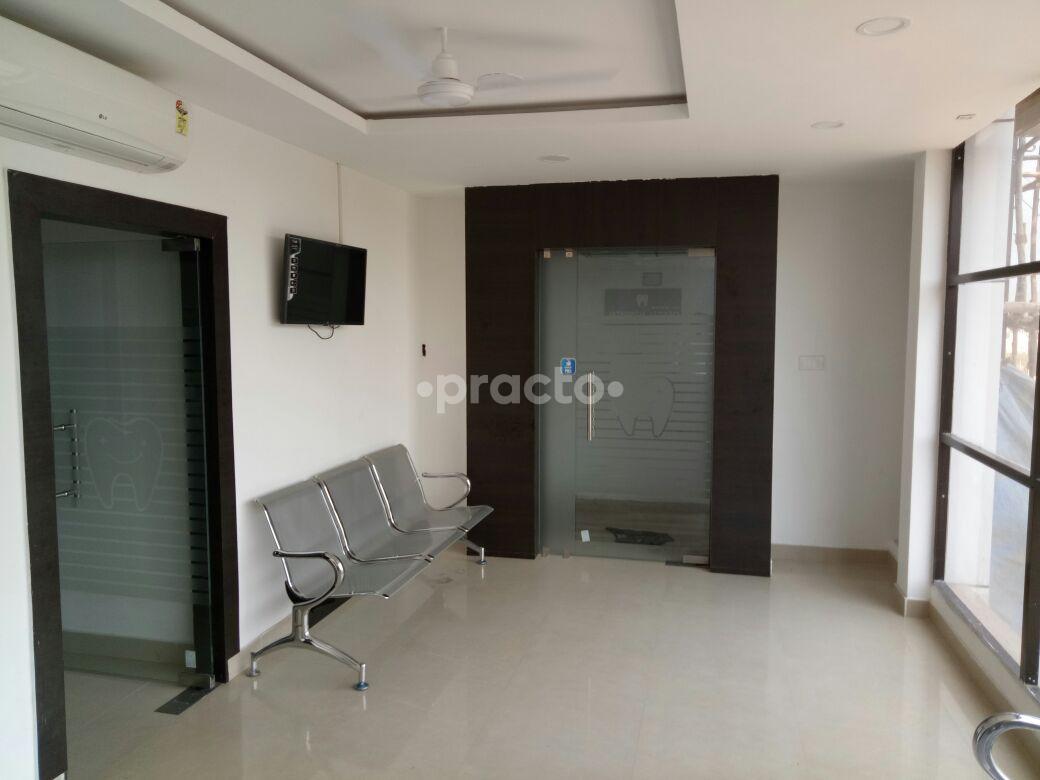 Dr. Vivek Dental Hospital Bandlaguda Hyderabad