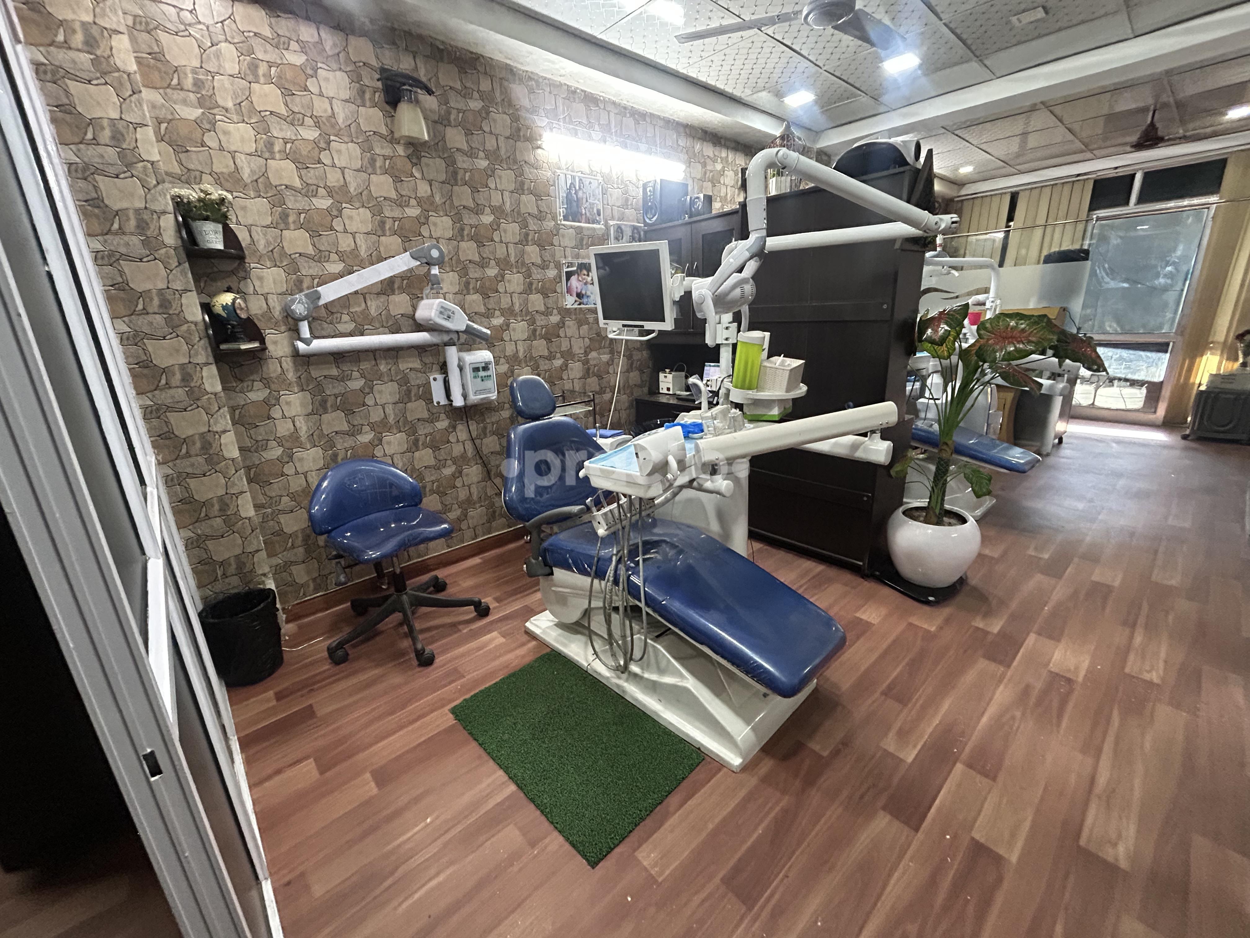 Esthetica Dental Clinic Saket Delhi