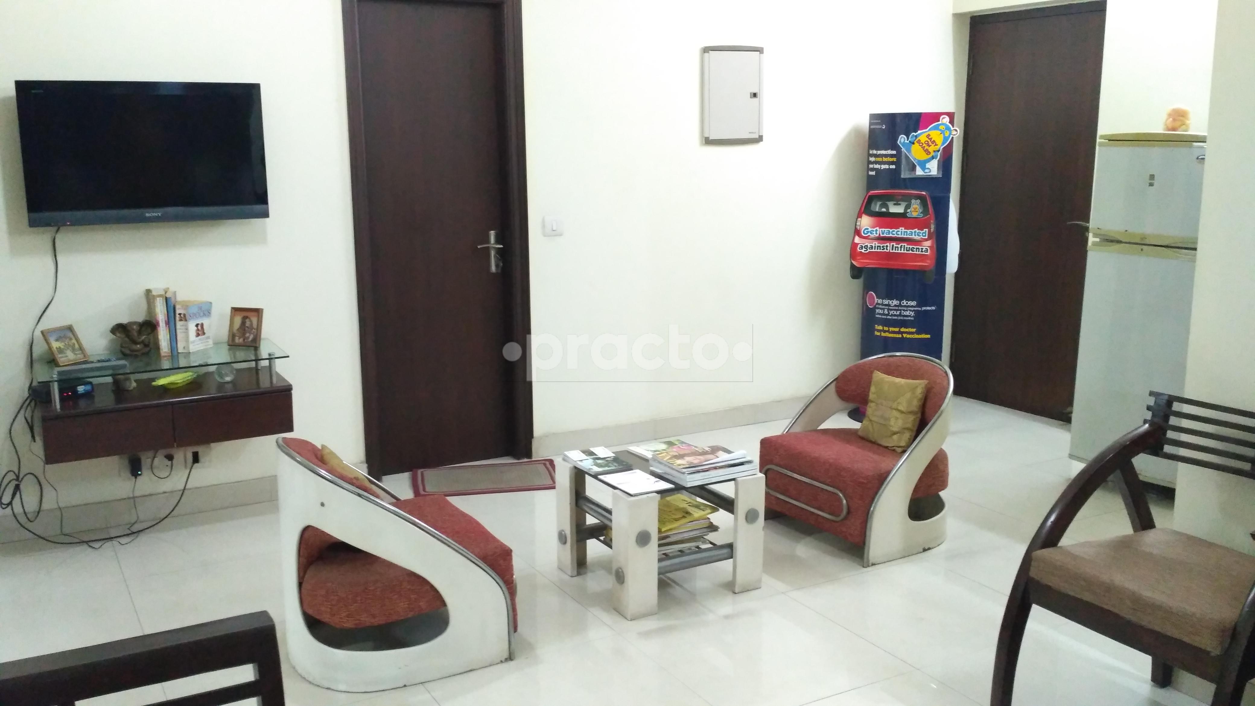 Entrance at Heart And Gynae Clinic Vasant Kunj Delhi