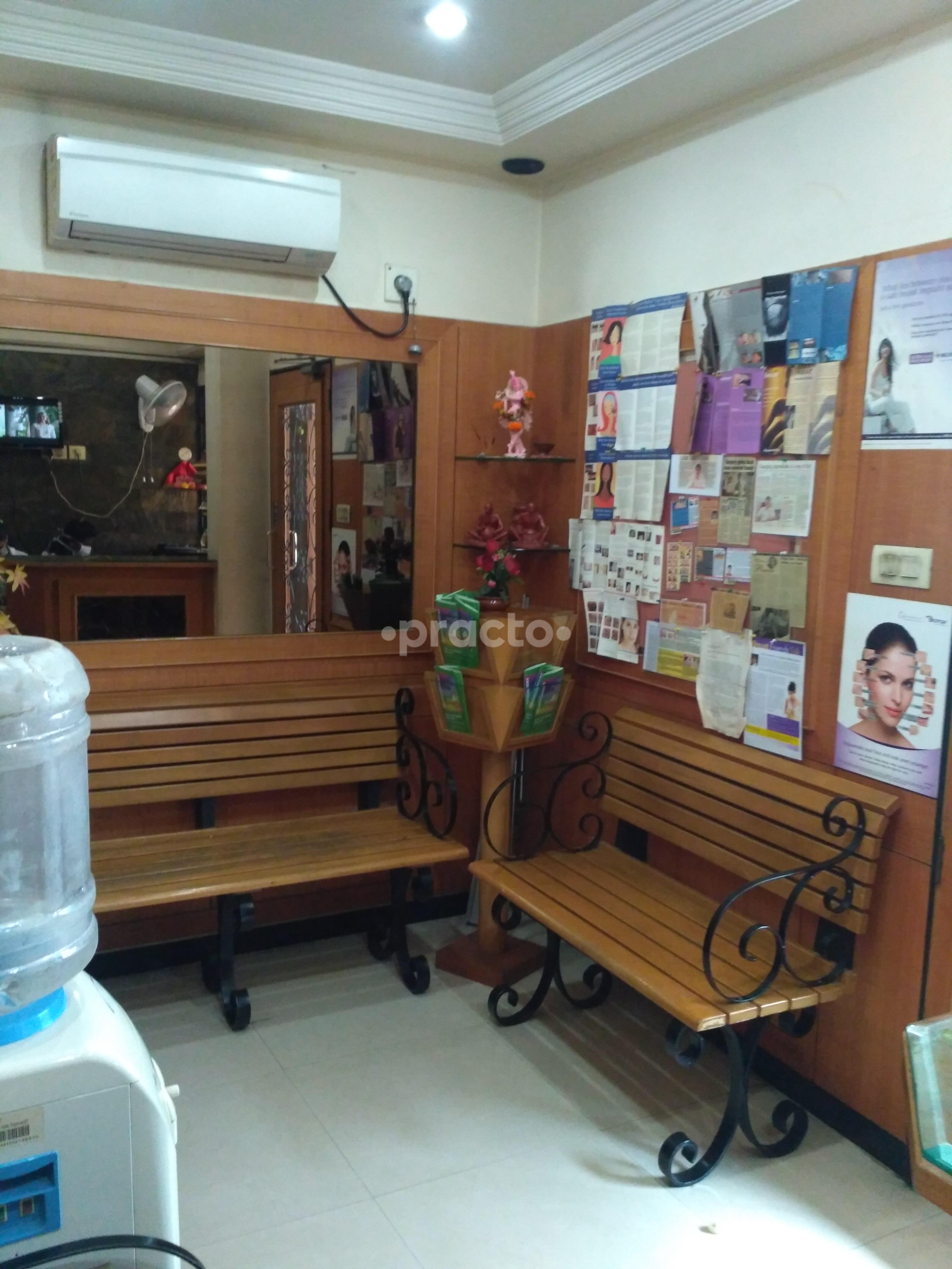 Entrance at Clinique Aesthetica Andheri West Mumbai