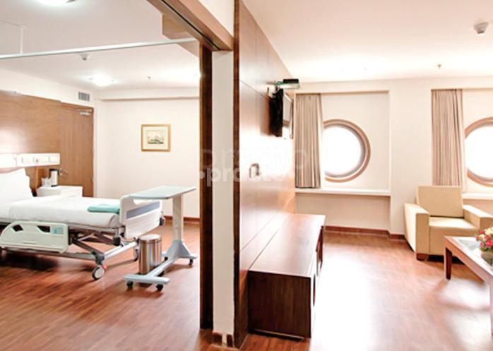 Apollo Dental Thousand Lights Chennai