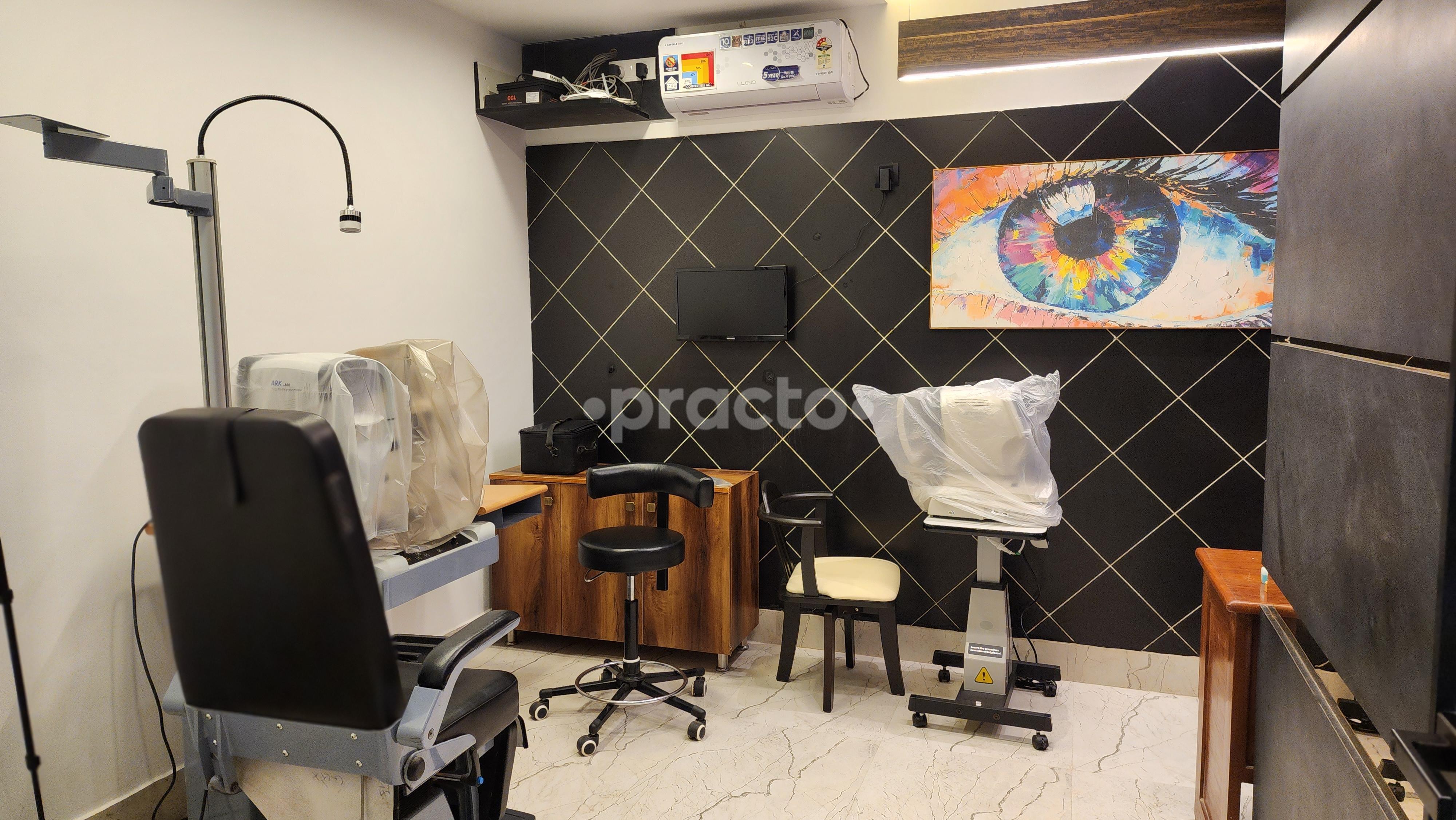 Consultation Room at Sapiens Clinic Malleswaram Bangalore