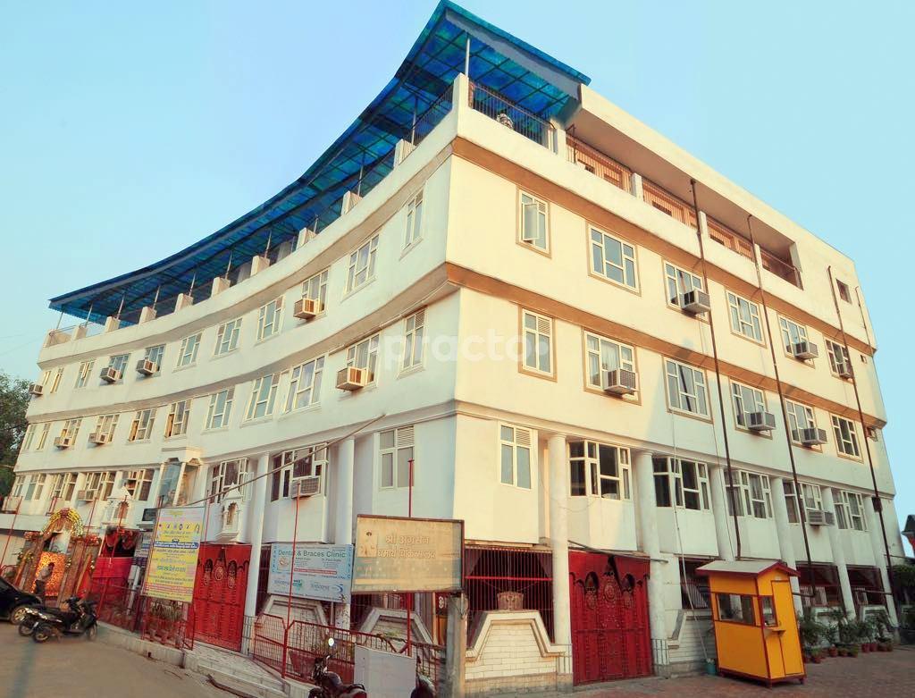 Entrance at Shree Agarsain Charitable Trust Pitampura Delhi