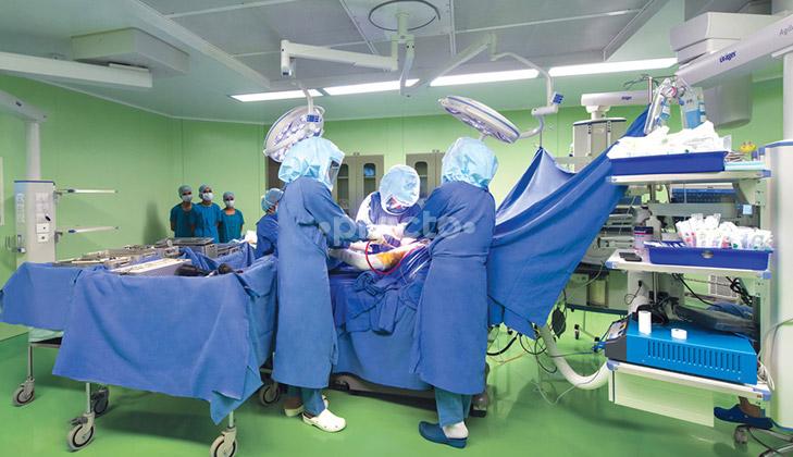 Operation Theatre at Orthopaedic & Trauma & Joint Replacement  Mazgaon Mumbai