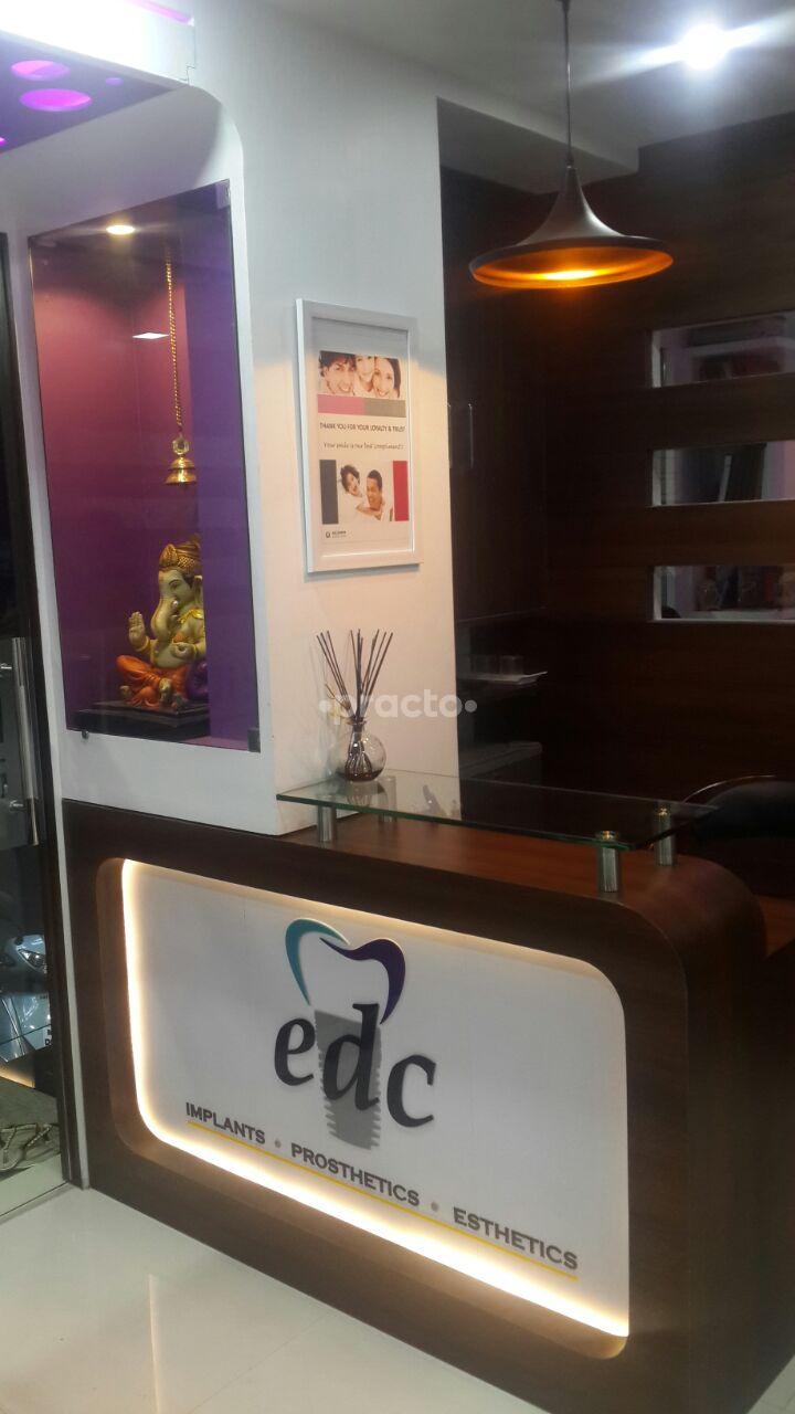 Reception at Exquisite Dental Care Gangapur Nashik