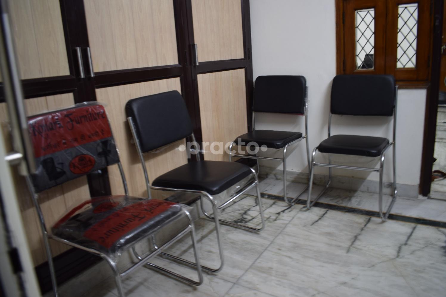 Dr. Rajesh Ramuka Clinic Mukherjee Nagar Delhi