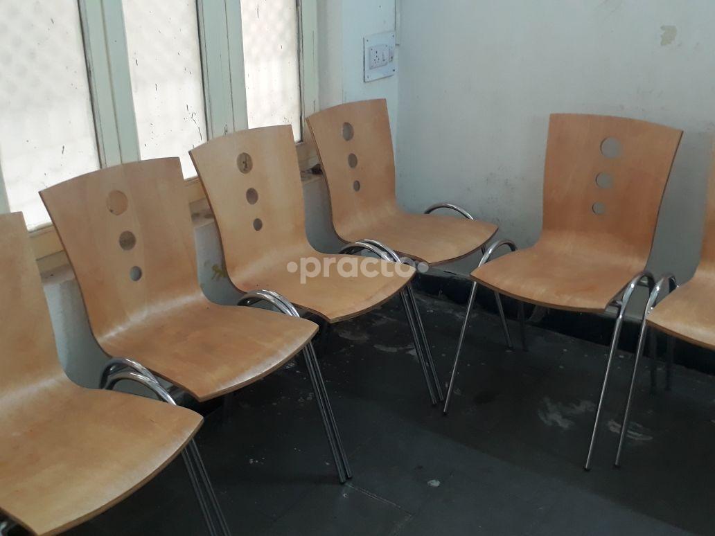 Waiting Area at Sri Balaji Clinic Koti Hyderabad