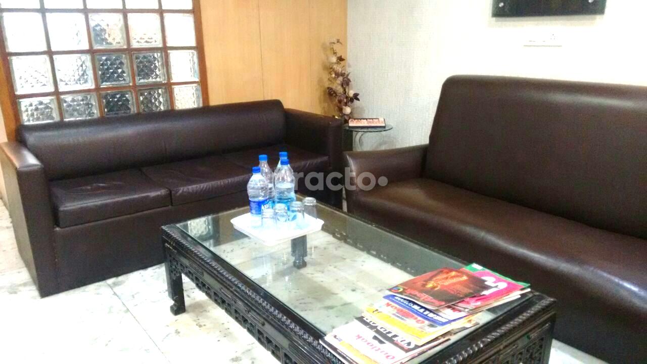 Waiting Area at Asthma Herbal Treatment Centre-Medi Centre Safdarjung Development Area Delhi