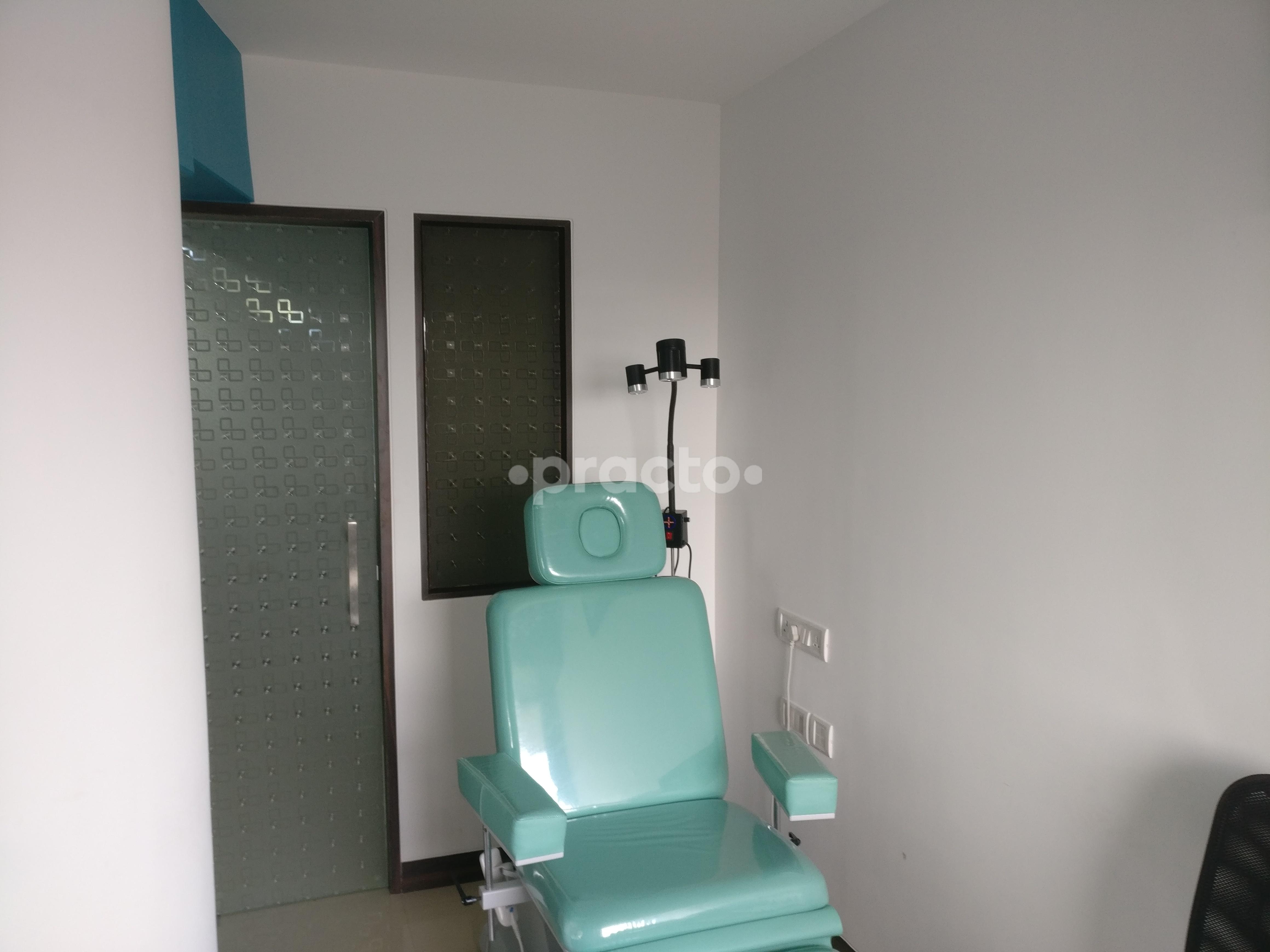 OPD/Ward at Dr. Prachi's NovaCutis Skin & Cosmetic Clinic Andheri East Mumbai