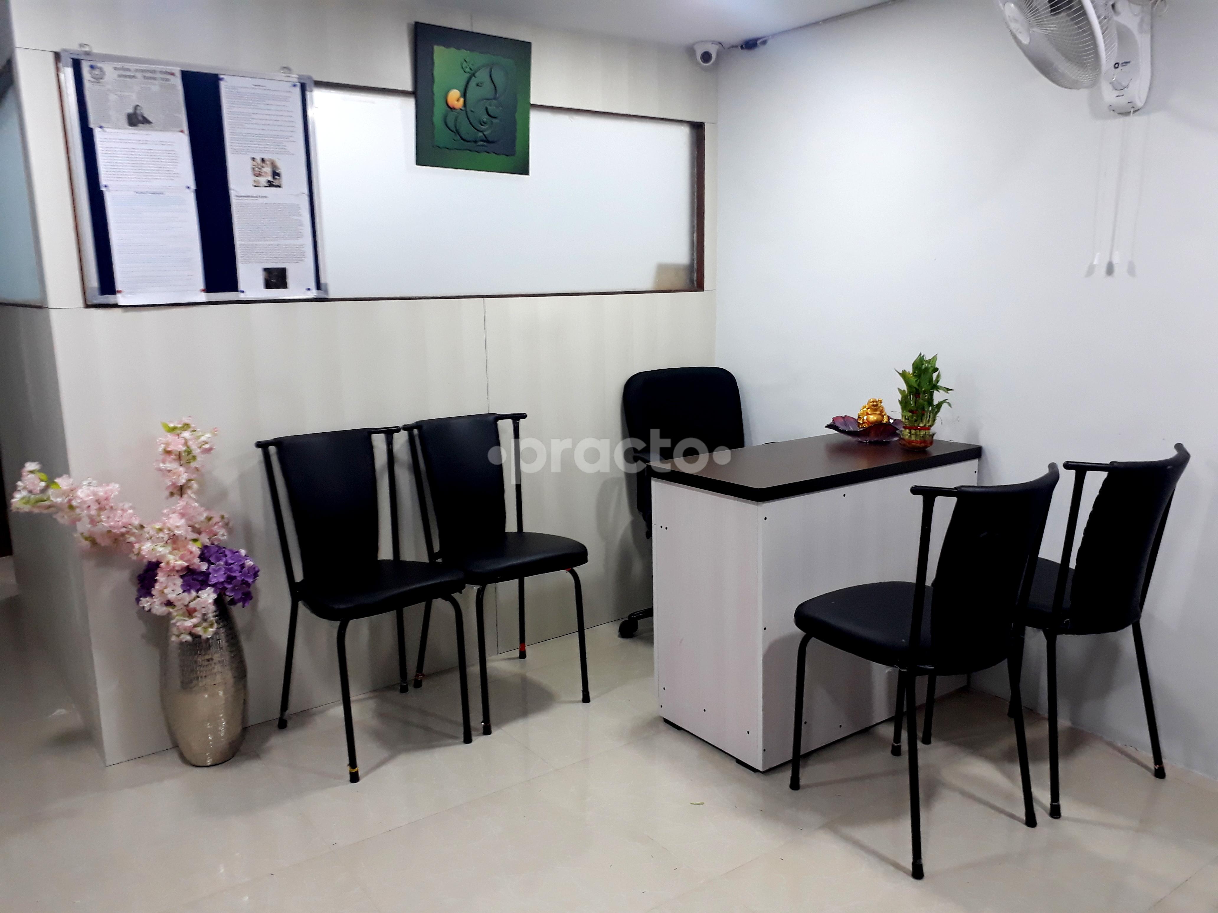 Reception at Kimaya Cosmetic Clinic Girgaon Mumbai