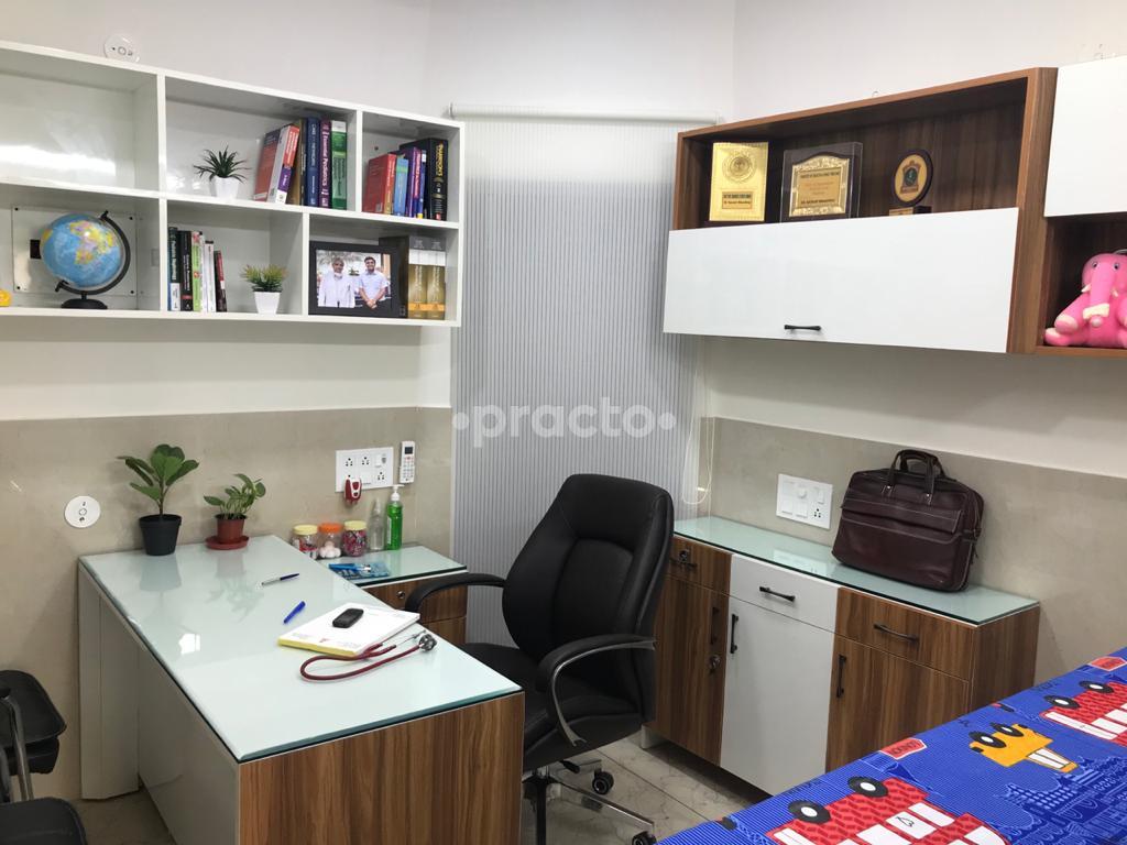 Consultation Room at Kilkari Children Clinic Surya Nagar Ghaziabad