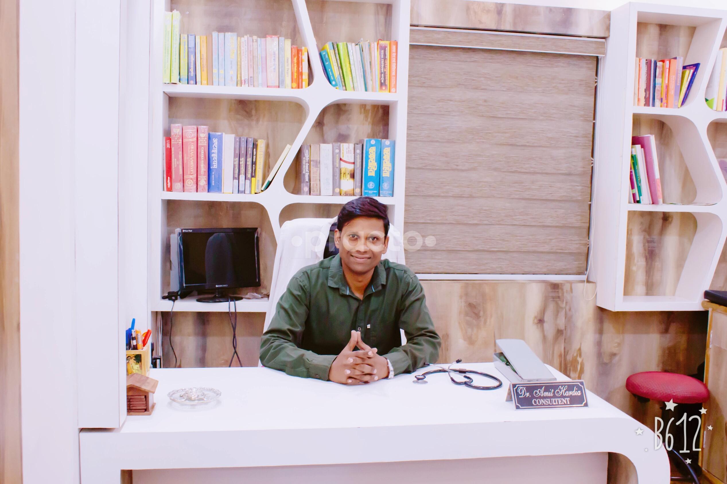 OPD/Ward at Nisarg Ayurvedic Clinic & Panchkarma Centre Navlakha Indore