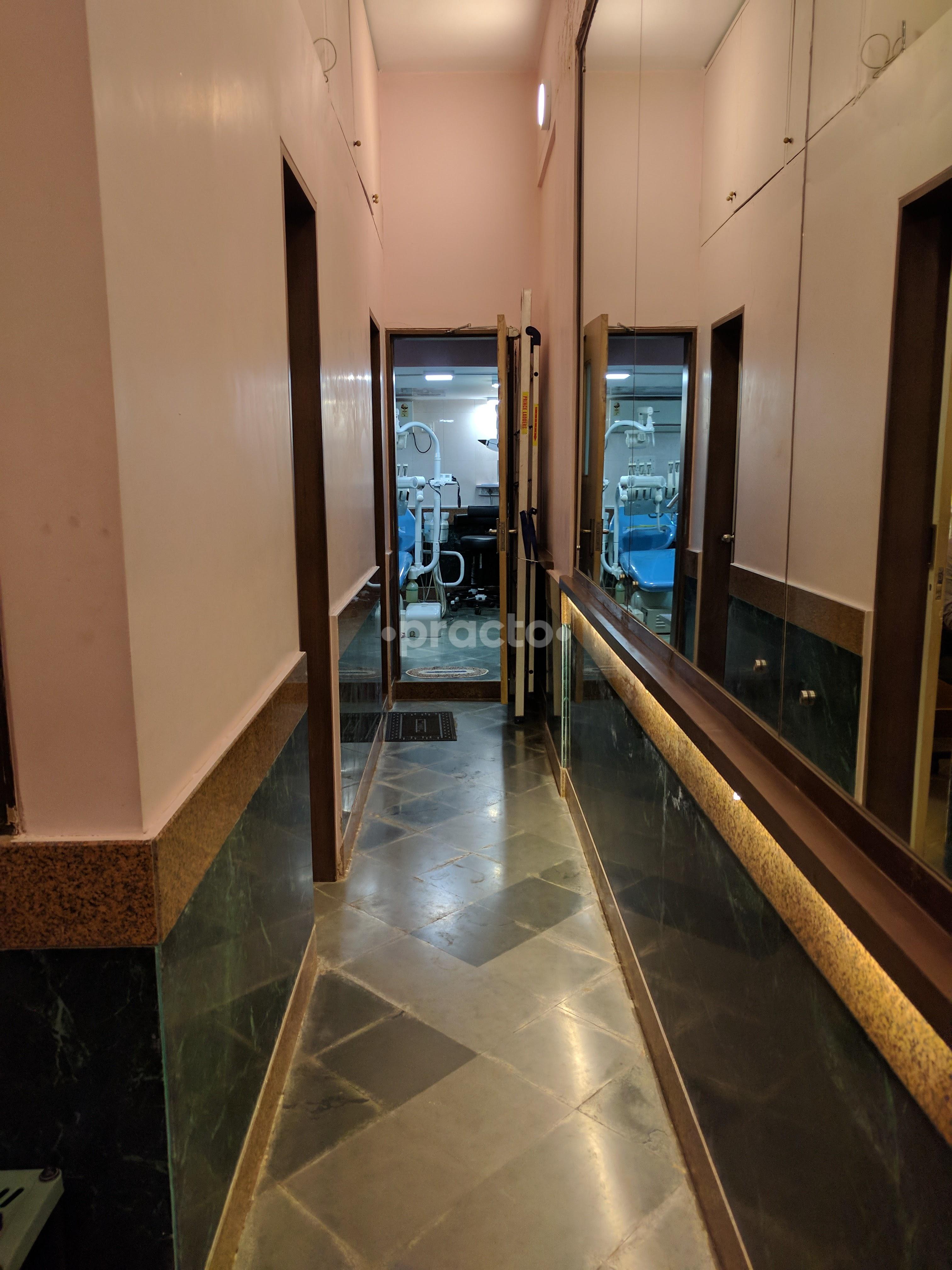 Entrance at Zellene Plastic, Cosmetic & Dental Centre Kharghar Navi Mumbai
