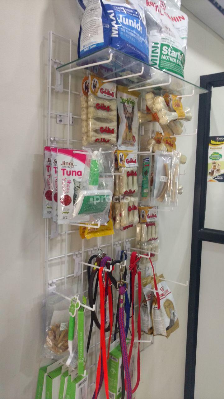 Reception at Pet Ozone Pet Clinic Wakad Pune