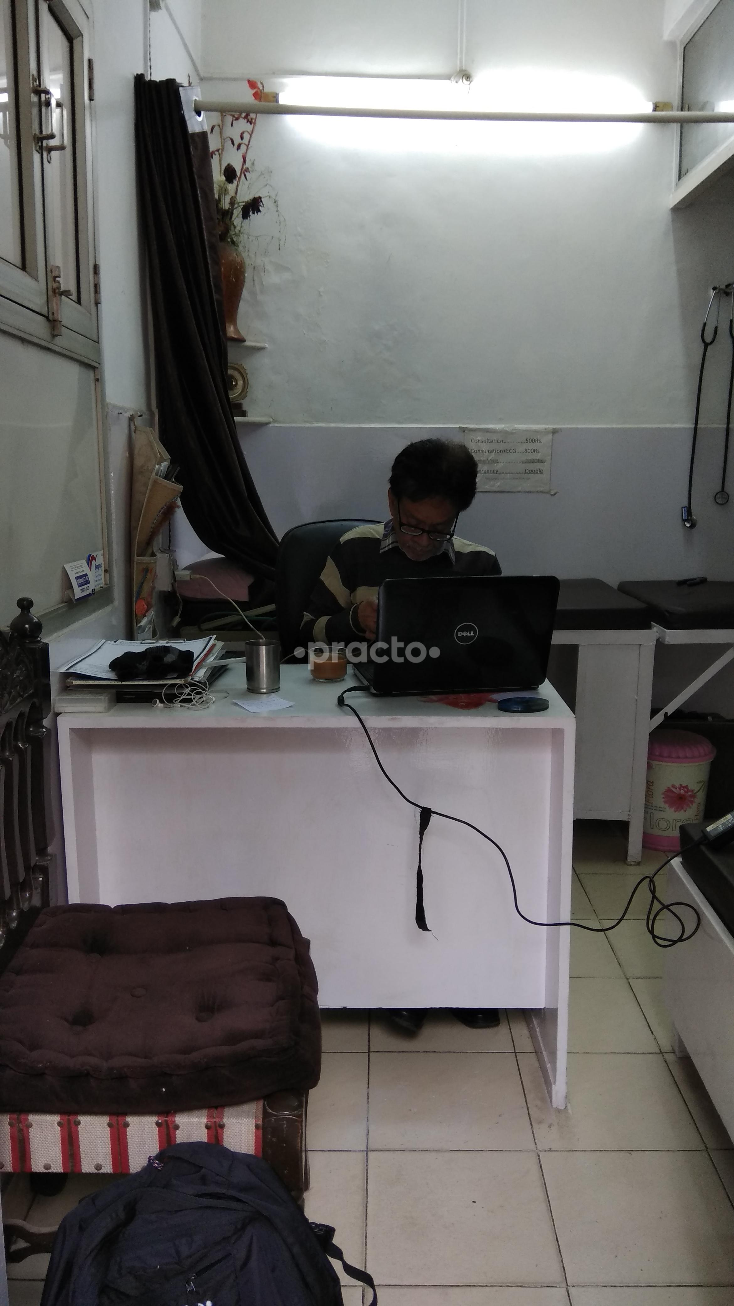 Labs at Dr.Sharma's Clinic Kalkaji Delhi
