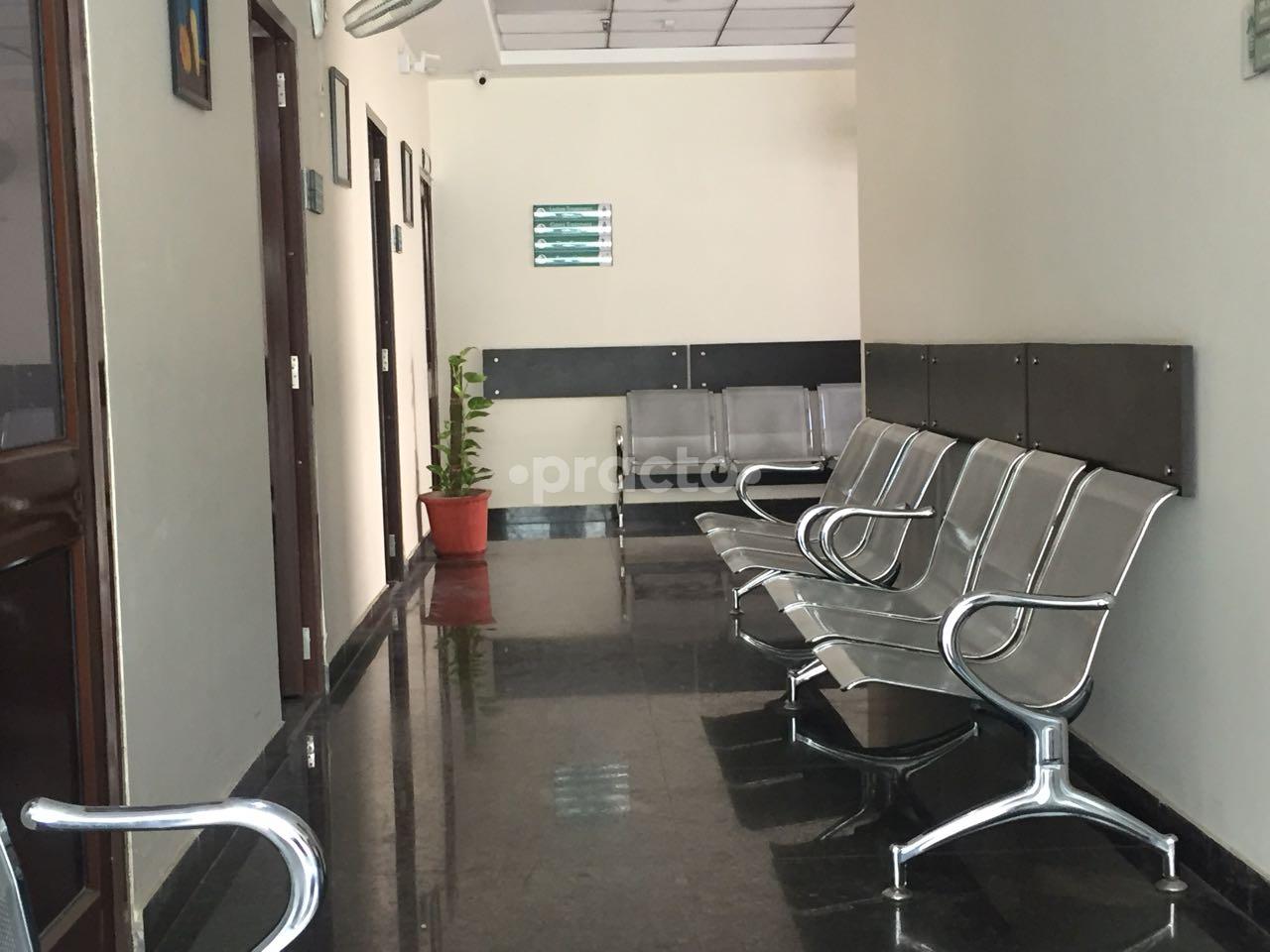 Waiting Area at Swami Parmanand Prakritik Chikitsalaya  IP Extension Delhi