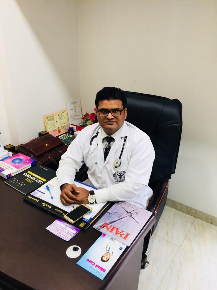 Dr Anil Yadav Md Aiims Multi Speciality Clinic In Green Park Delhi Book Appointment View Fees Feedbacks Practo