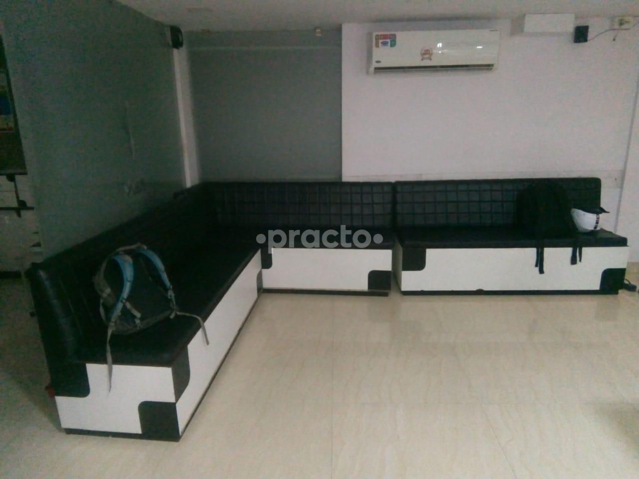 Waiting Area at Serum Polyclinic Gariahat Kolkata
