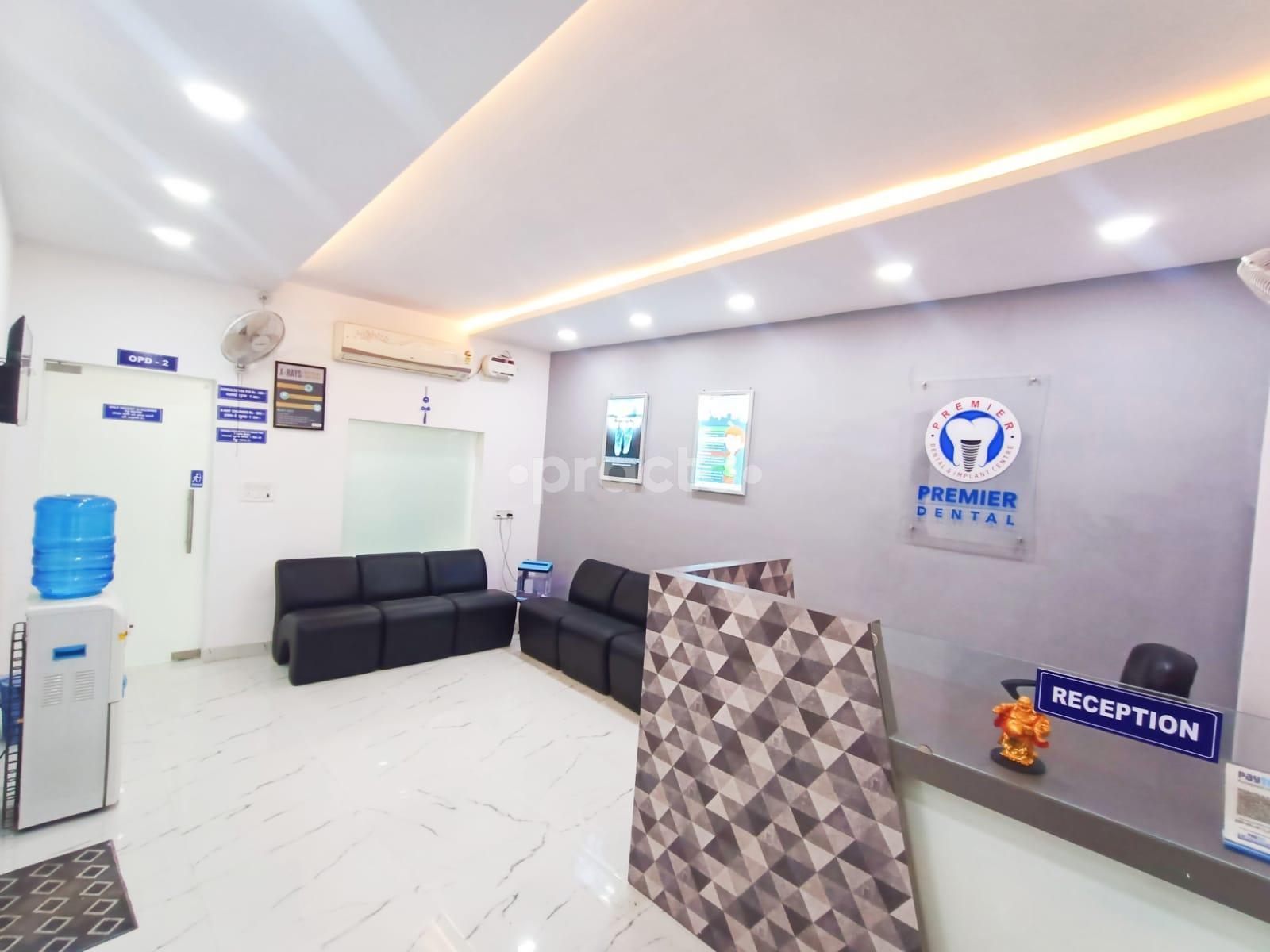 Waiting Area at Premier Dental & Implant Centre Jankipuram Lucknow