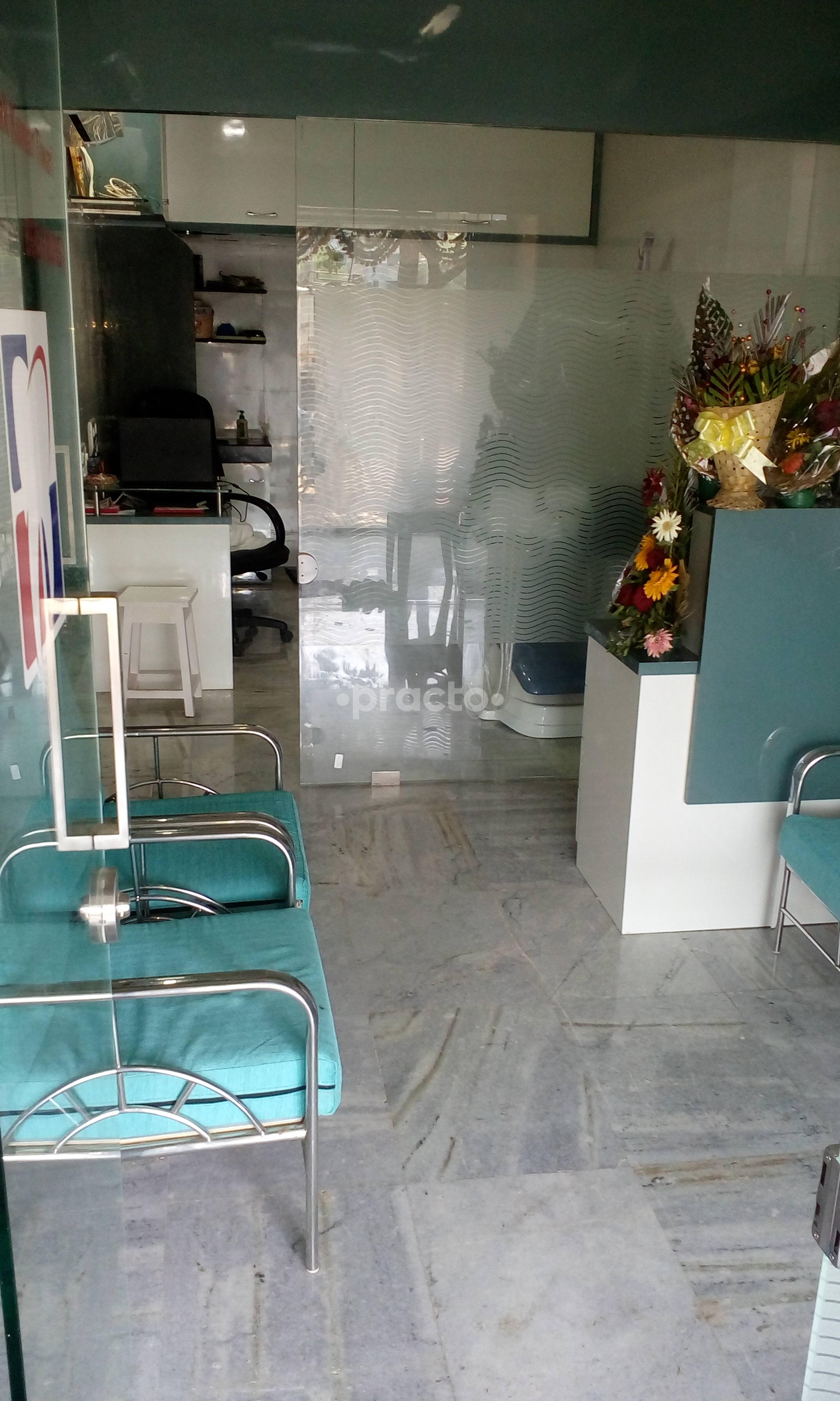 Reception at Shandilya Dental World Kalyan West Thane