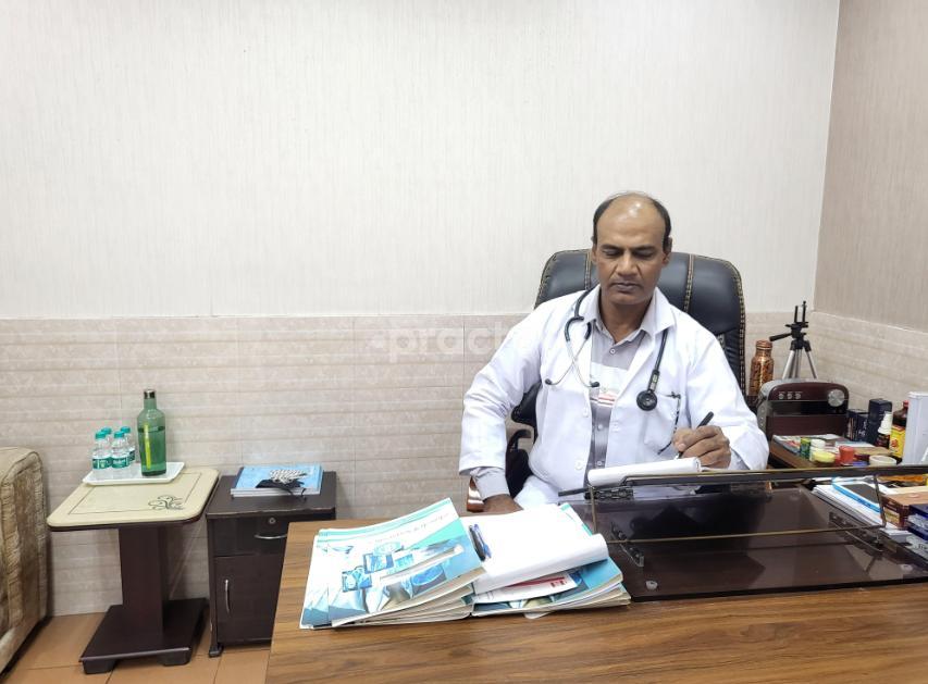 Consultation Room at The Unani Clinic - By Dr. N.A. Khan South Extension 1 Delhi