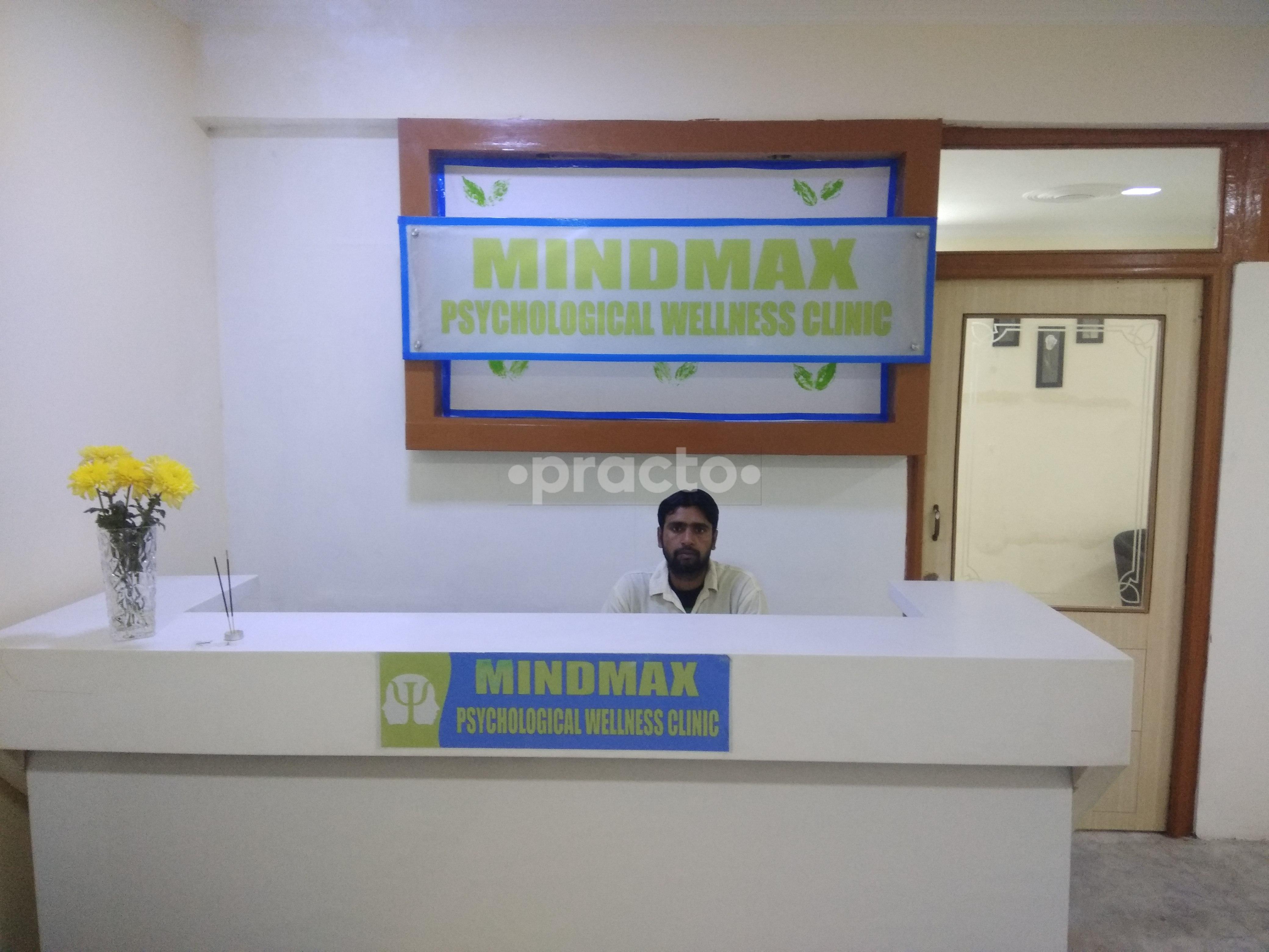 Reception at Mindmax Psychological Wellness Clinic Sector 41 Noida