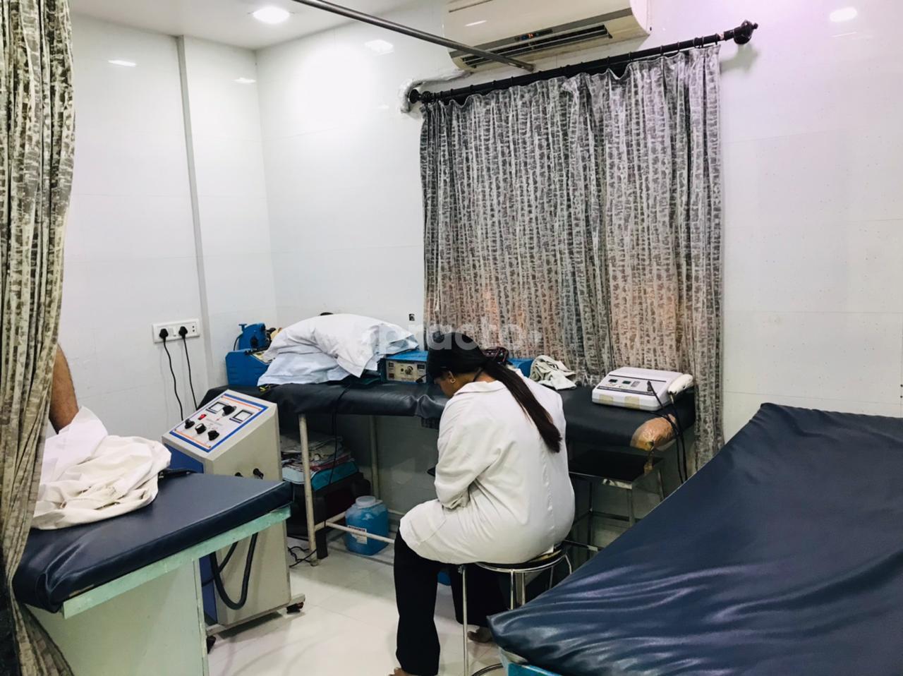 Therapy/Massage Room at Sanjeevani Physiotherapy Clinic Borivali West Mumbai