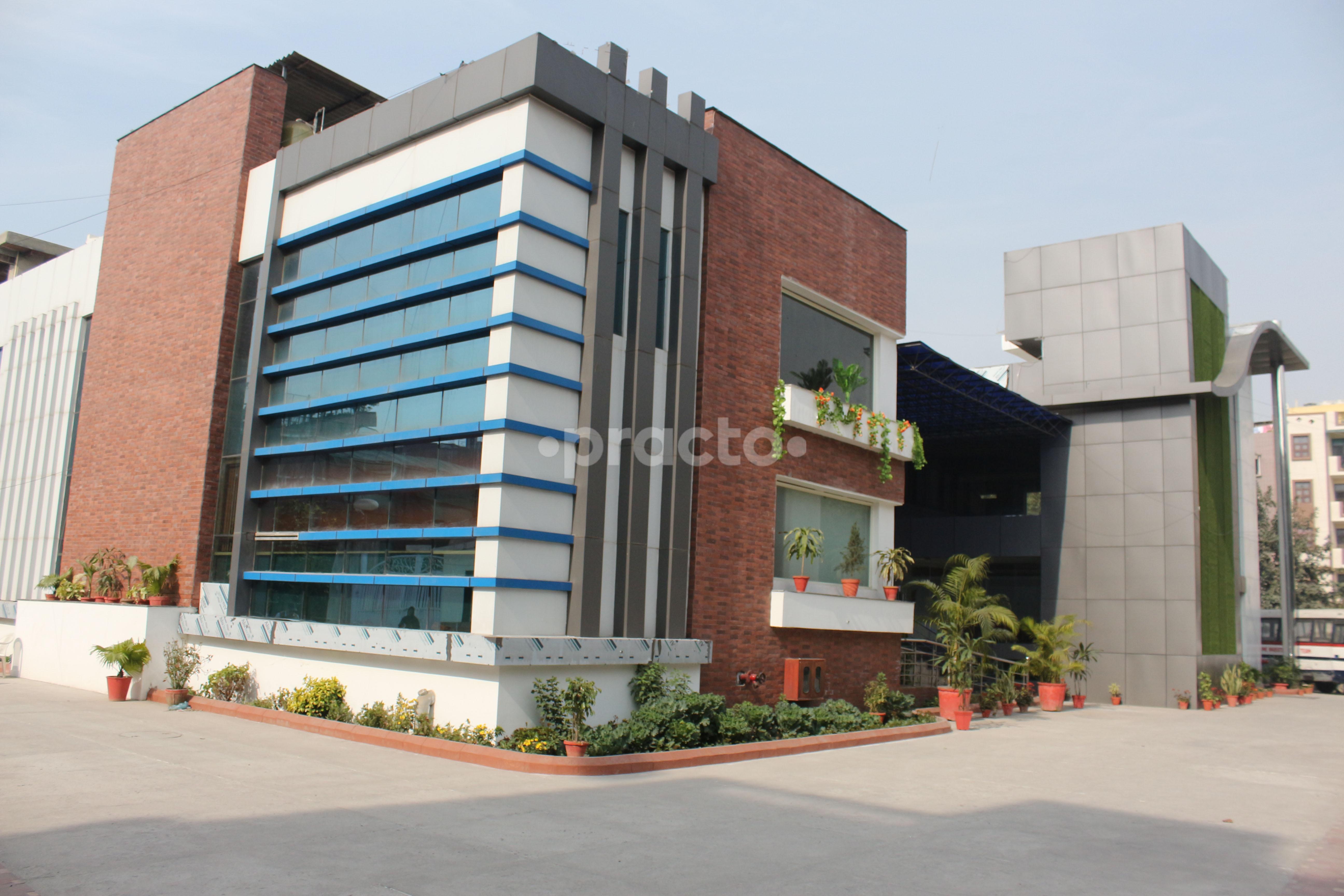 Entrance at BNCHY Wellness Medispa Mayur Vihar Ph-I Delhi