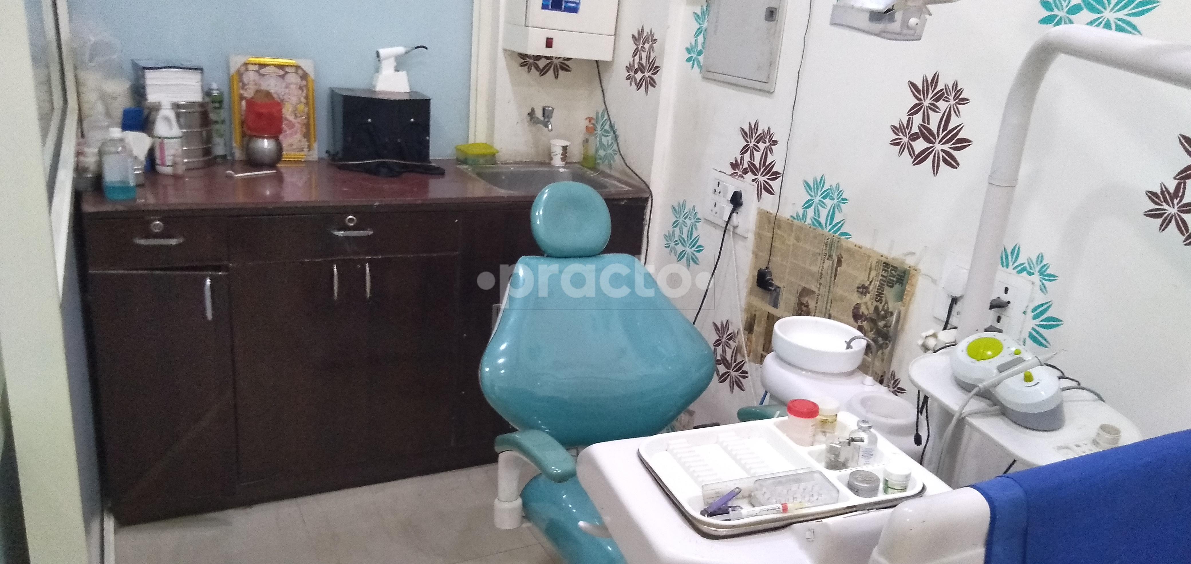 Reception at SN Dental Clinic Greater Noida West Greater Noida