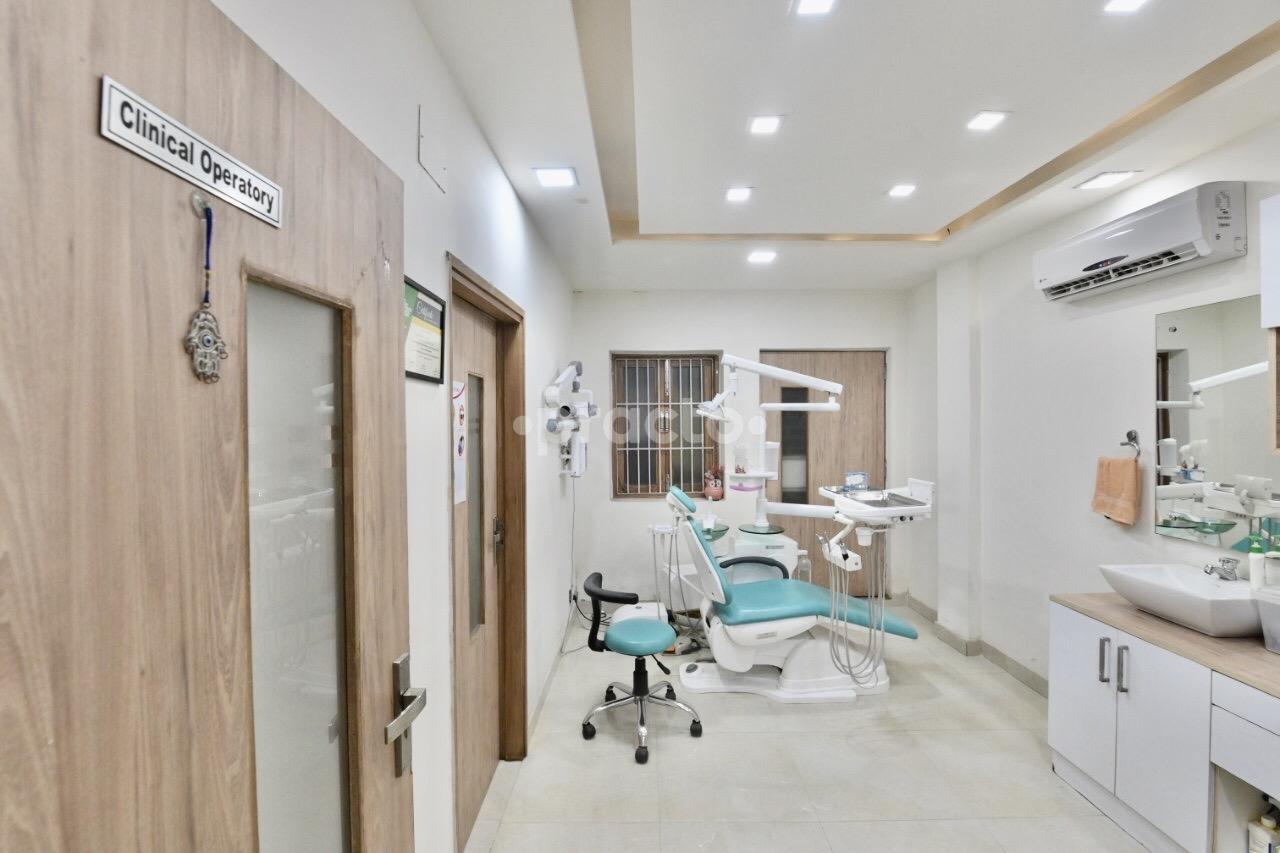 Equipment Area at Coral Dental Keshav Puram Delhi