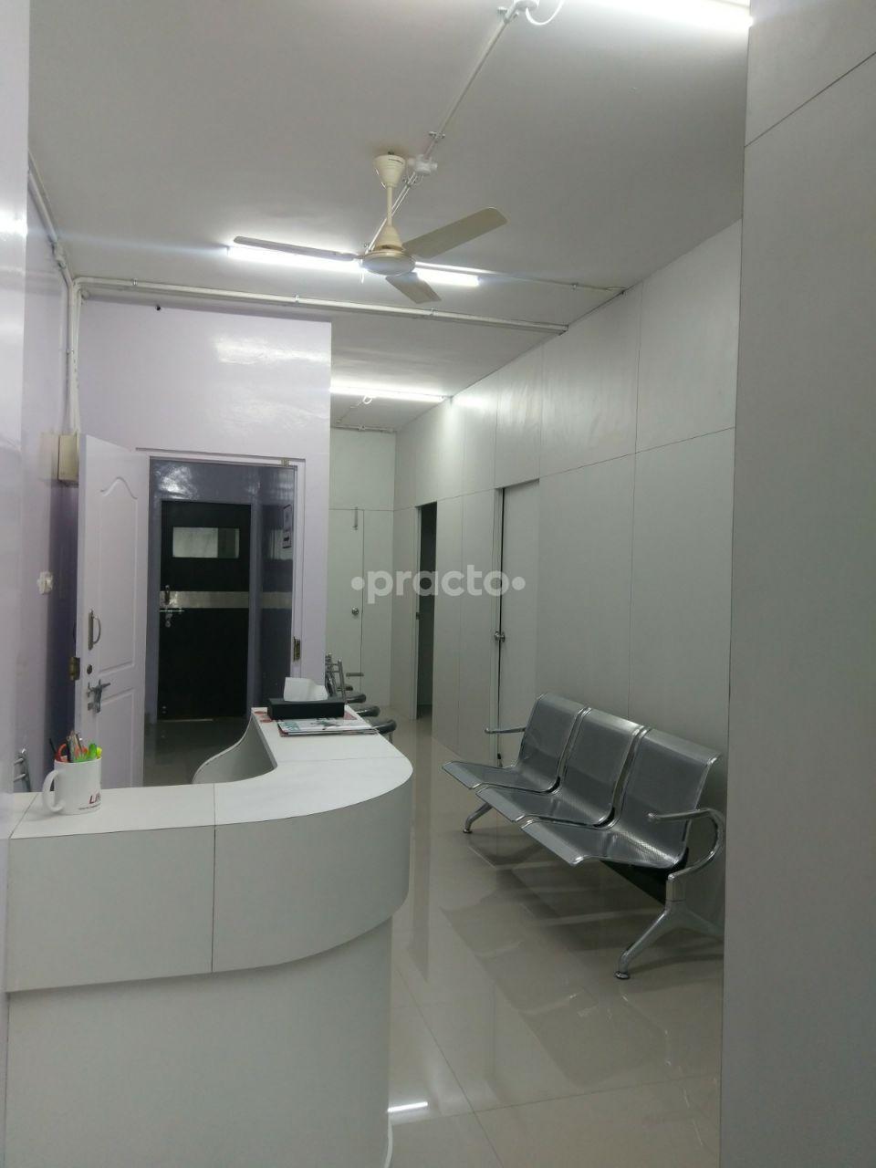 Reception at Life Is Beautiful Clinic Basavanagudi Bangalore