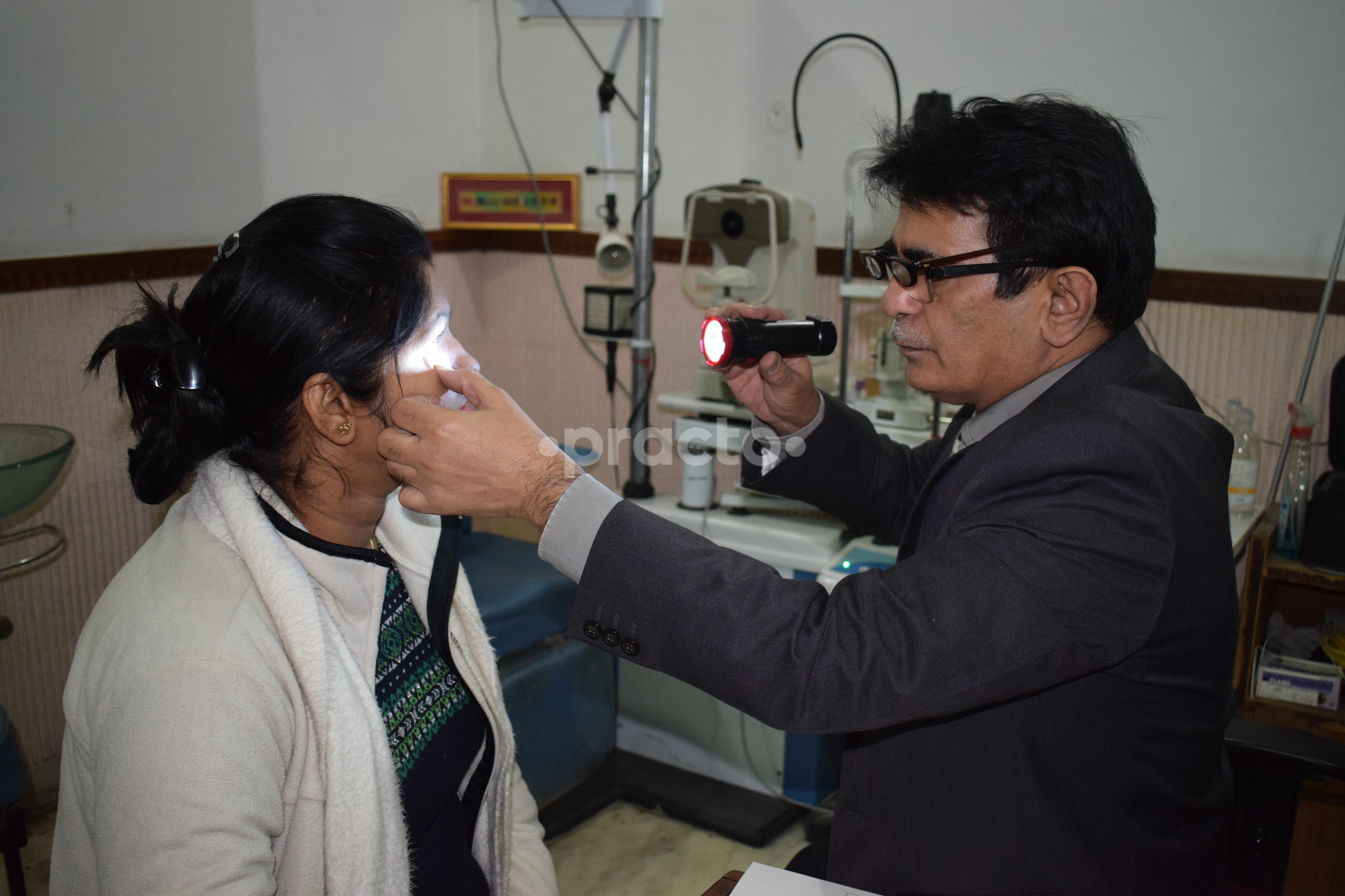Services at Kapur Eye Clinic Hari Nagar Delhi