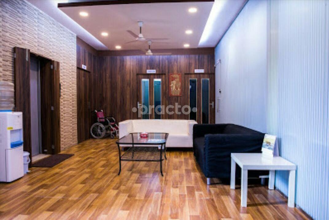 Waiting Area at Zi Dental and Physiotherapy Multi Specialty Clinic Gurgaon Sector 38 Gurgaon