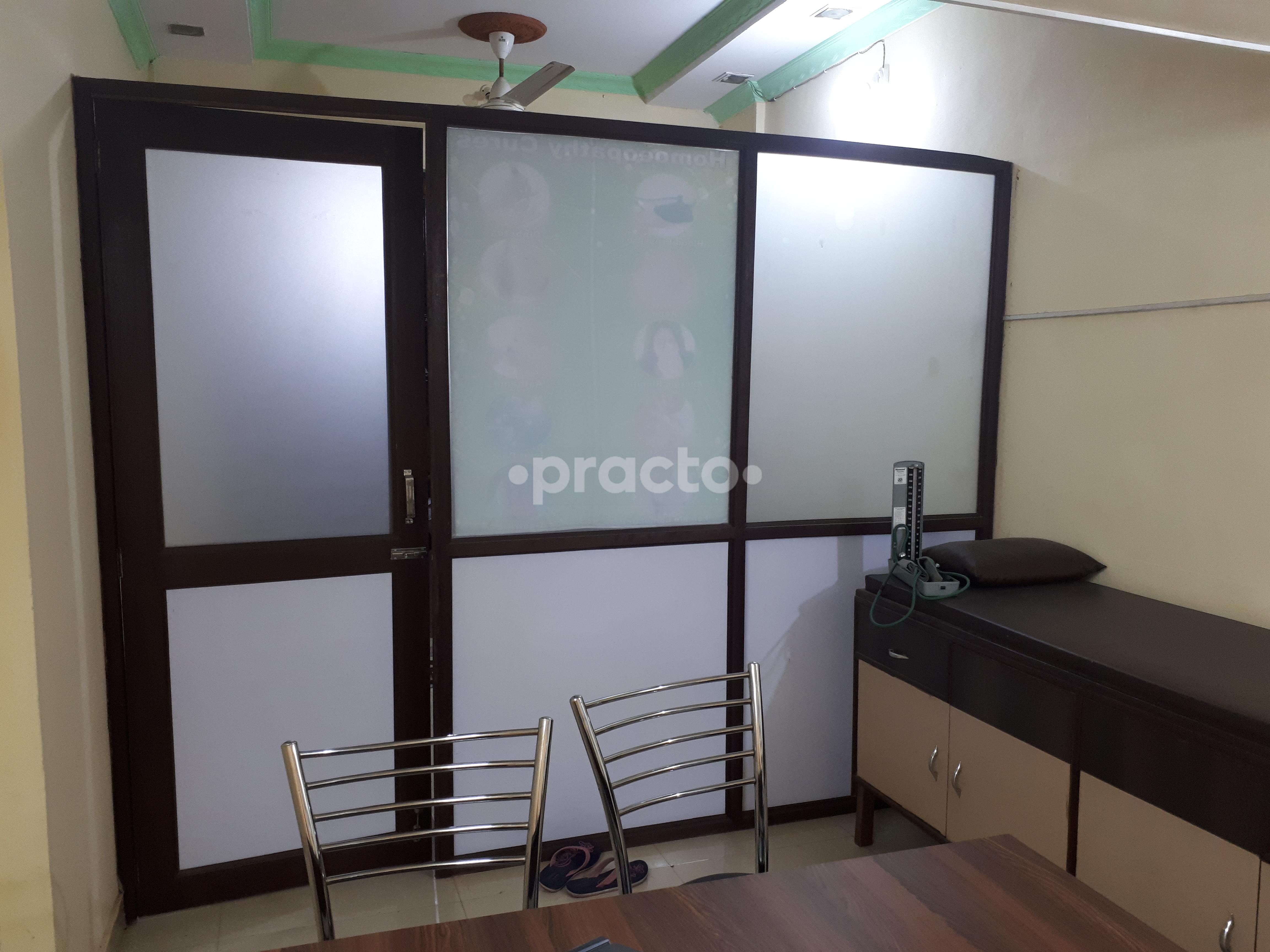 Entrance at Dr Vrushali's Homeo and Wellness Clinic Kamothe Navi Mumbai