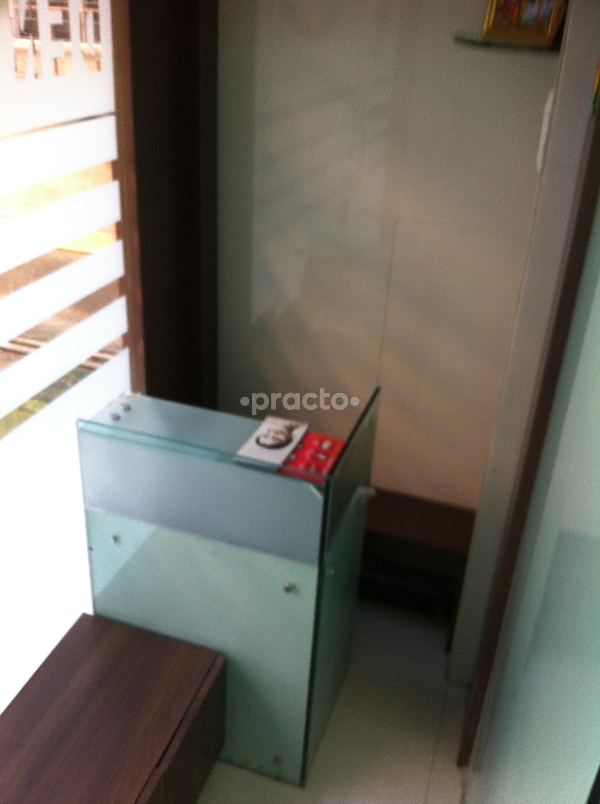Waiting Area at KVK Dental Center DN Nagar Mumbai