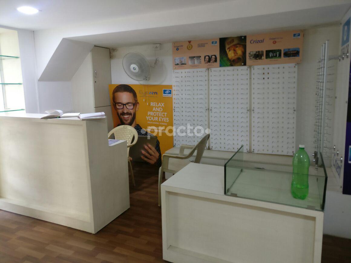 Reception at Arun's Eye Care Alwarpet Chennai