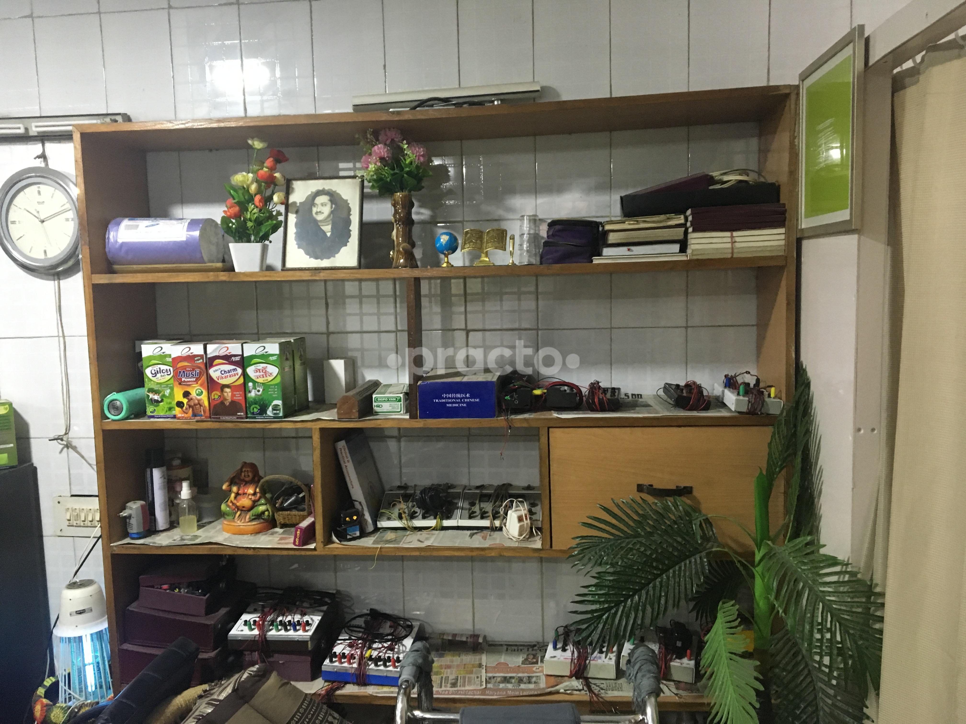 Services at DR Aadil khan acupuncture clinic Hazrat Nizamuddin Delhi