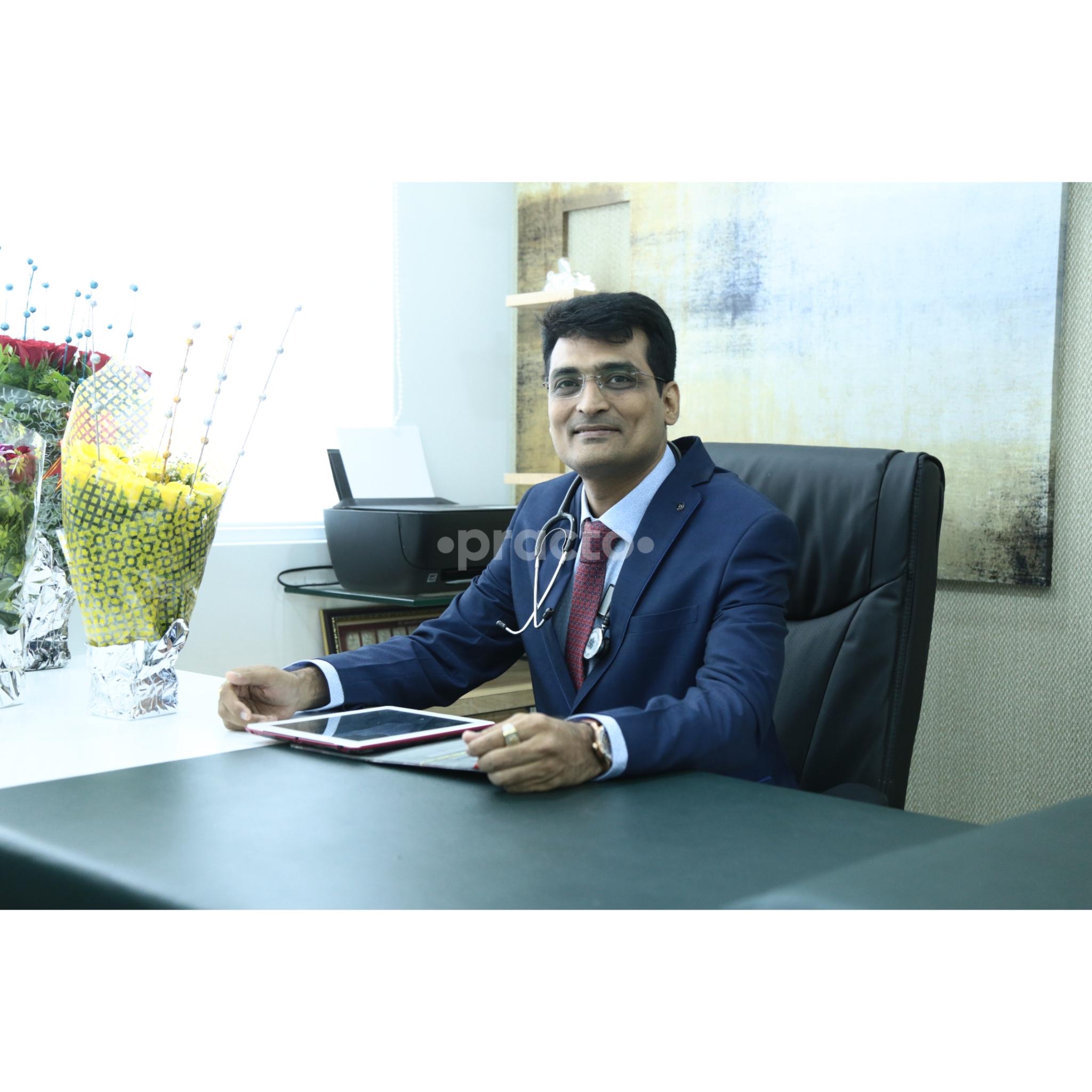 OPD/Ward at Ayushi Clinic Borivali Mumbai