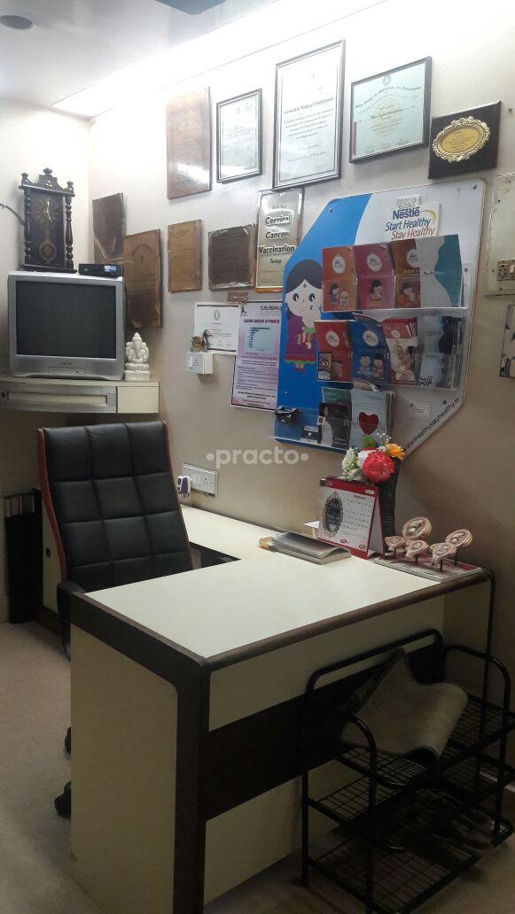 Reception at Dr Mira Raisinghaney's Clinic Nursing Home Bandra West Mumbai