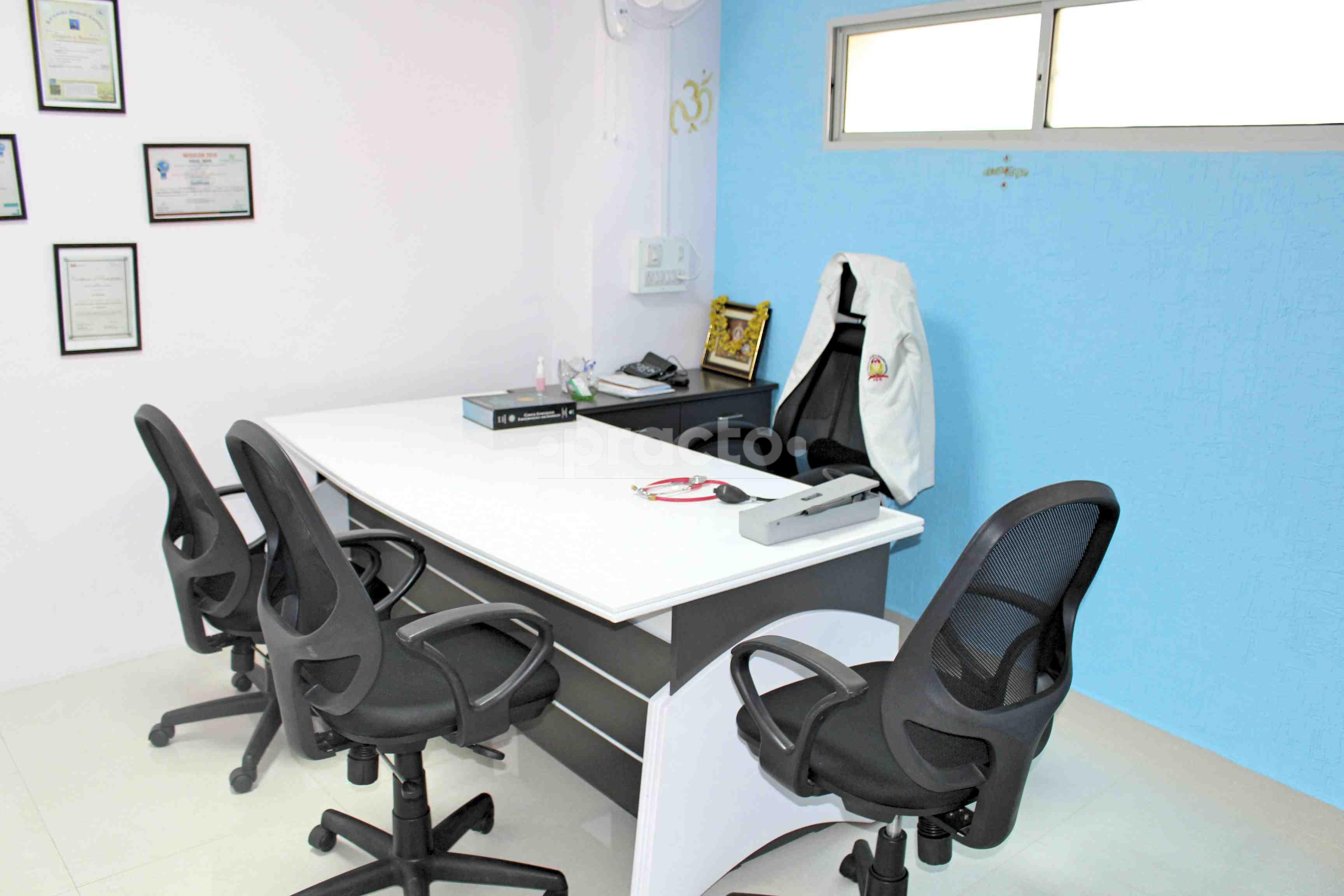 OPD/Ward at Sun Ray Clinic Sanjay Nagar Bangalore