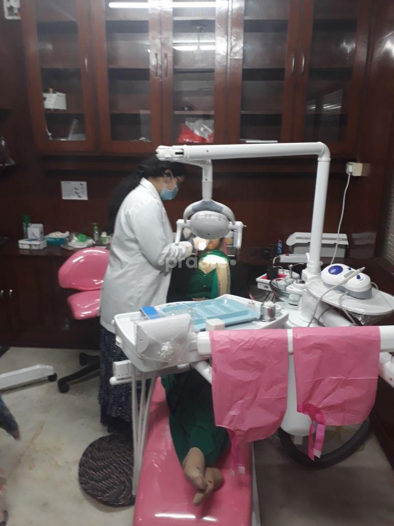 OPD/Ward at Sparkling Gems Dental Care Lajpat Nagar Delhi