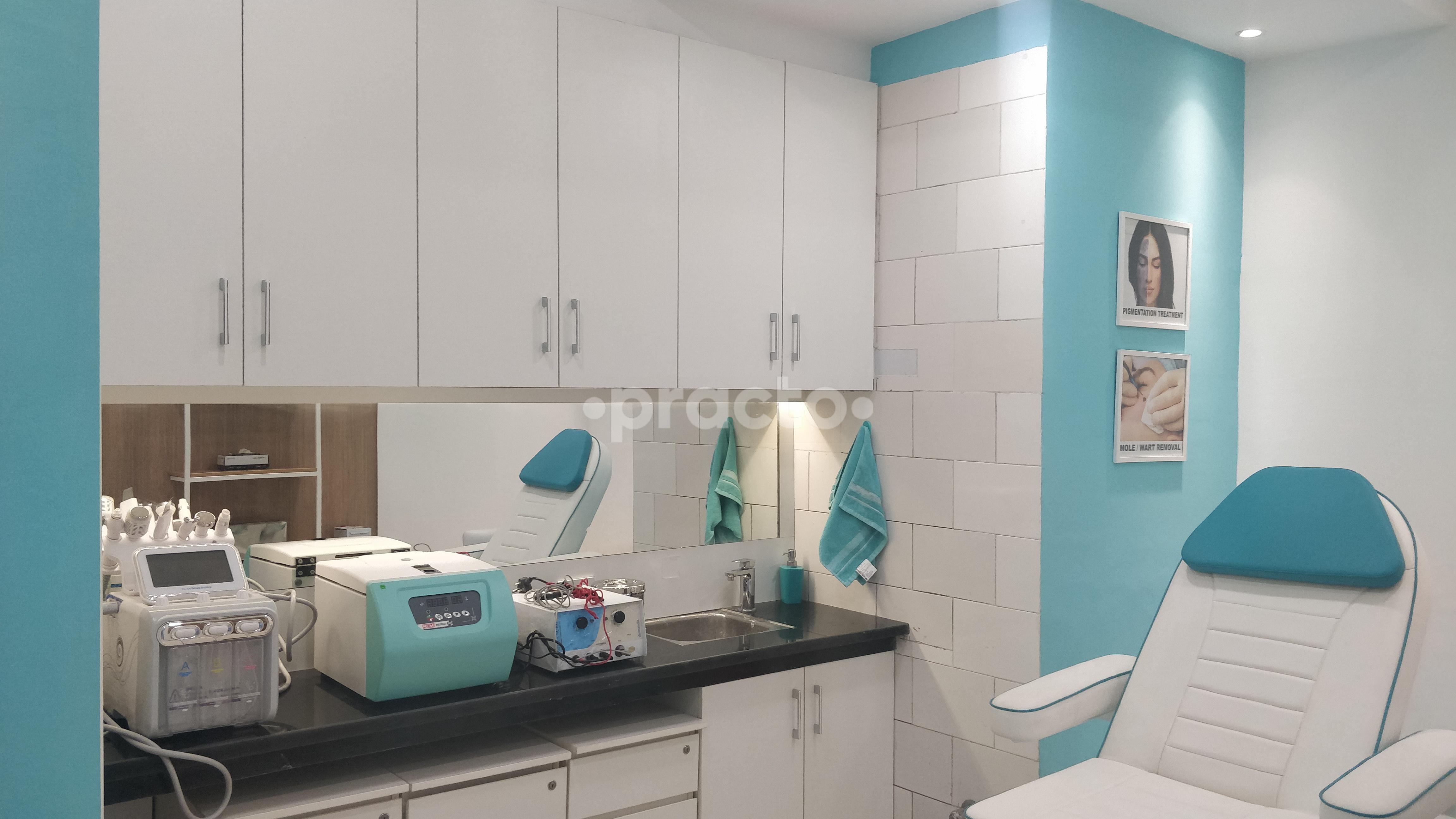 Equipment Area at LiveYoung Skin & Hair Clinic Gurgaon Sector 49 Gurgaon