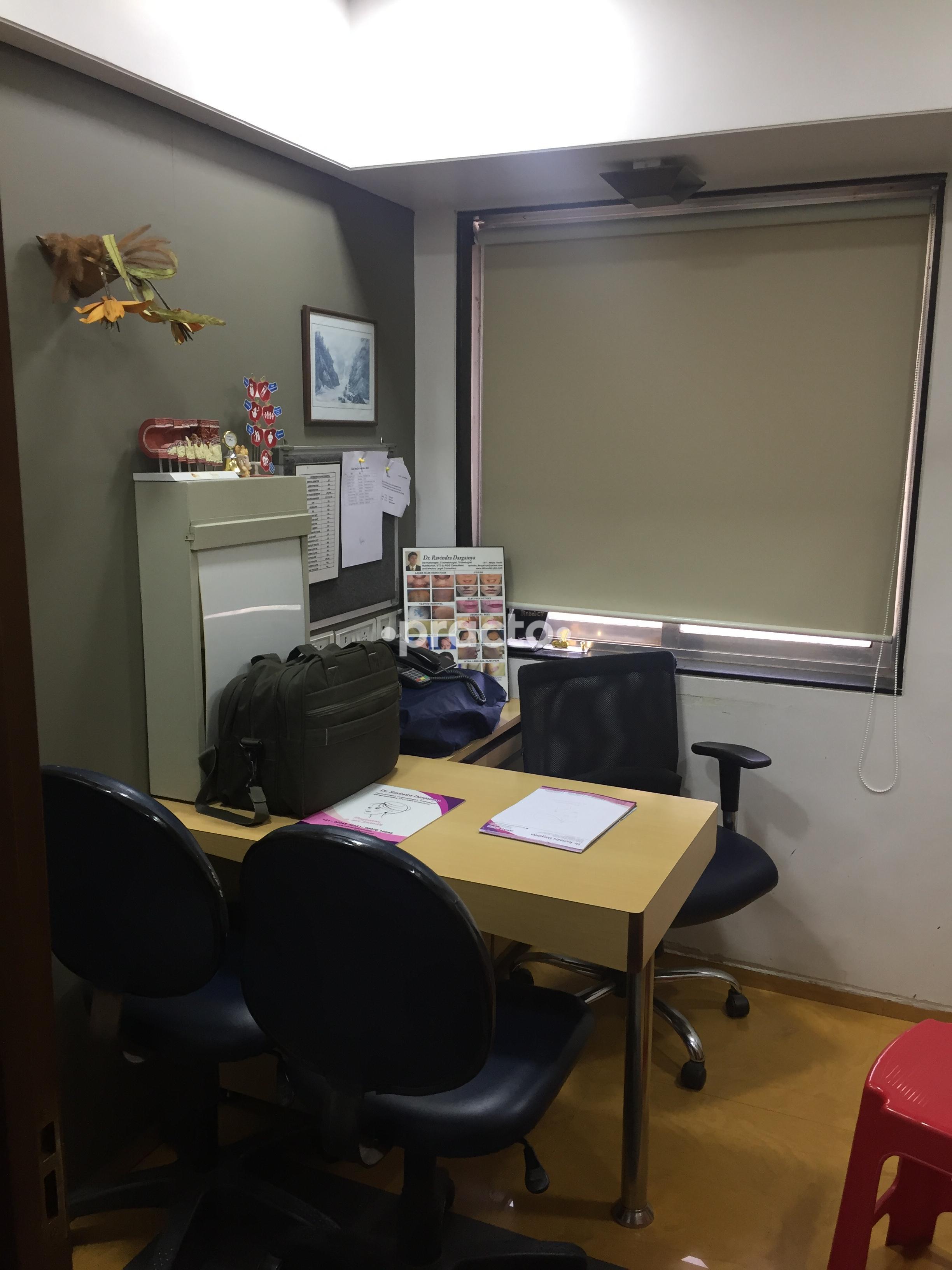 OPD/Ward at Dr. Ayesha's laser  Clinic Andheri West Mumbai