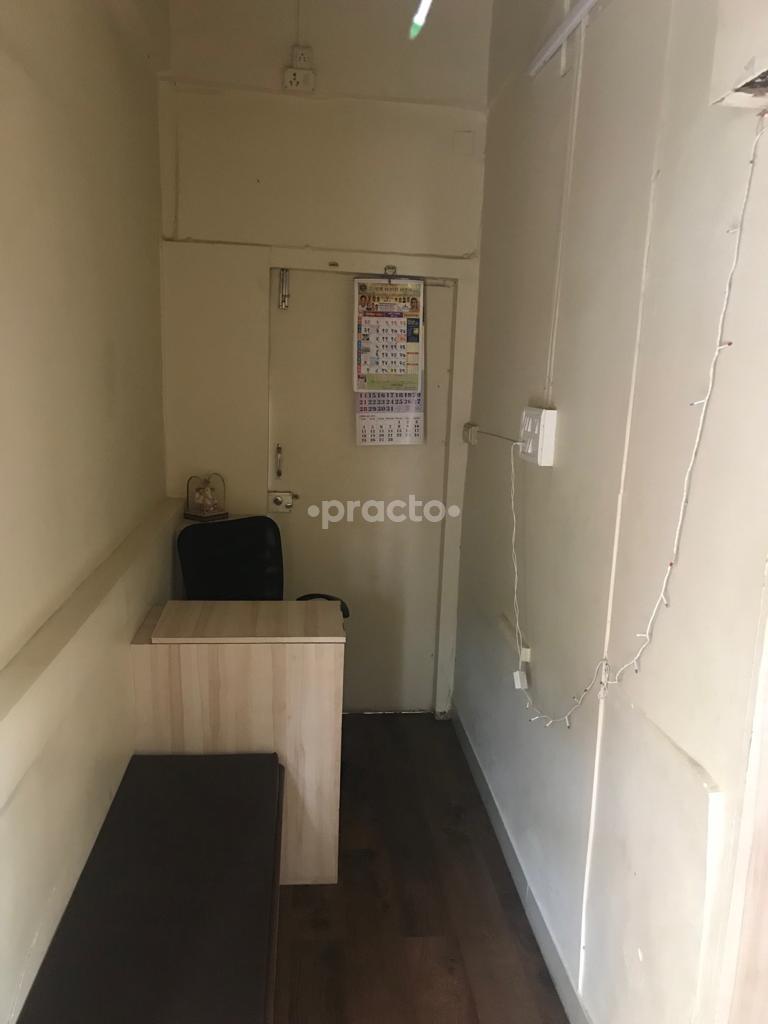Waiting Area at Dant Dental Clinic Wadala Mumbai
