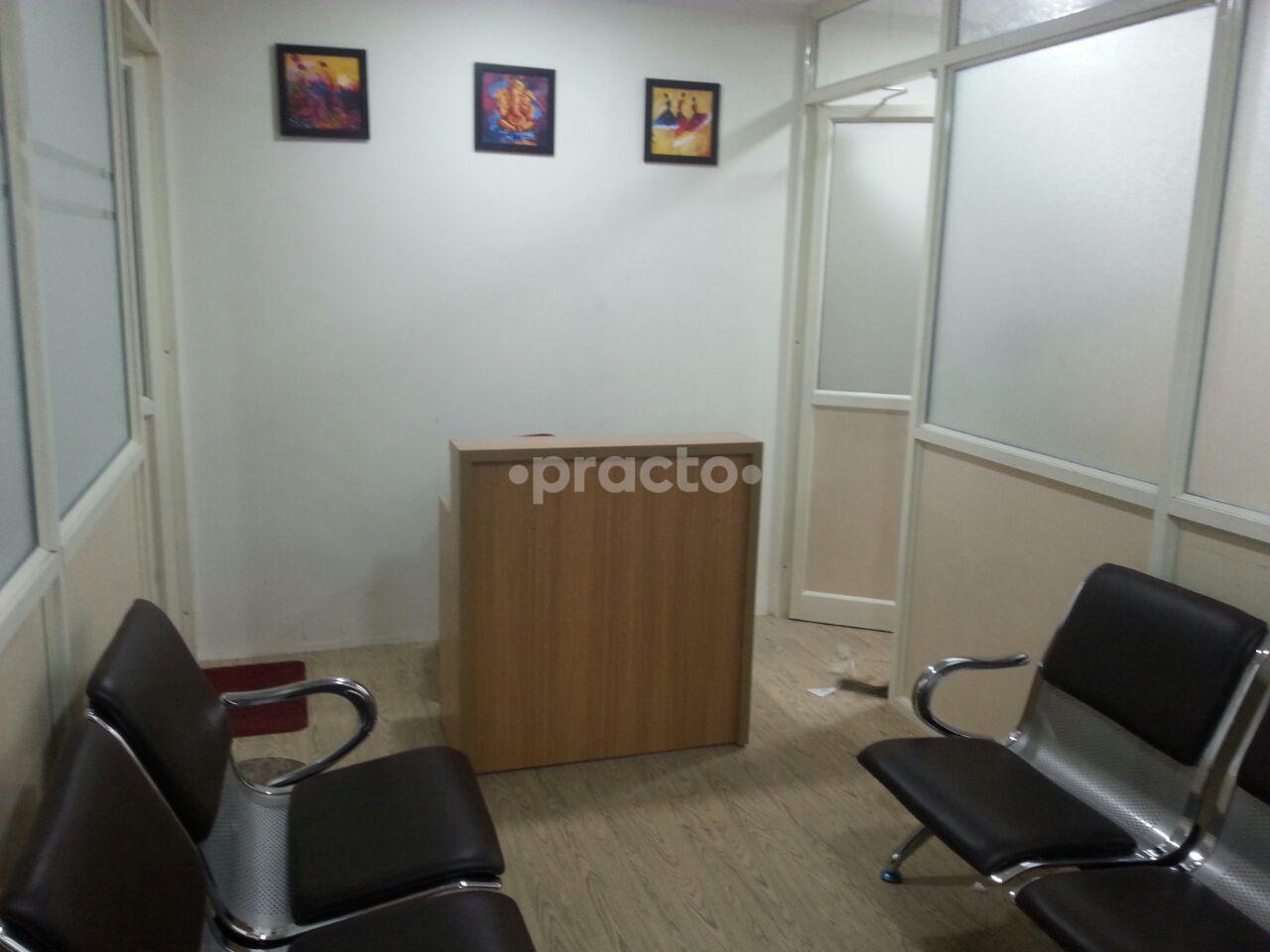 Reception at Arihant Heart Clinic Raj Bhawan Bhopal