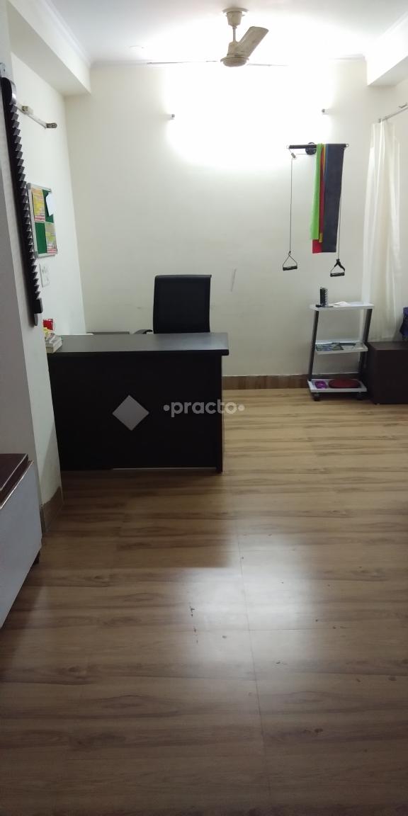 Reception at Yes Plus Pain Management Clinic Gurgaon Sector 14 Gurgaon
