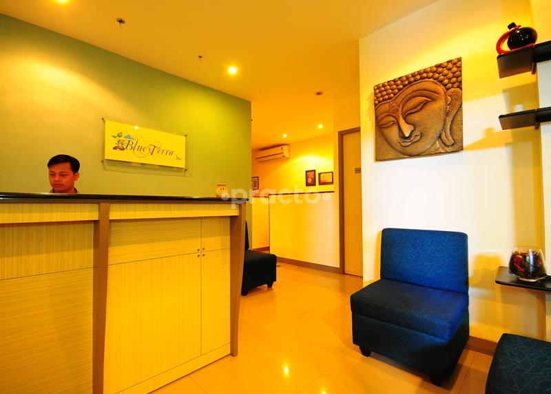 Reception at Blue Terra Ayurvedic Clinic DLF Phase IV Gurgaon