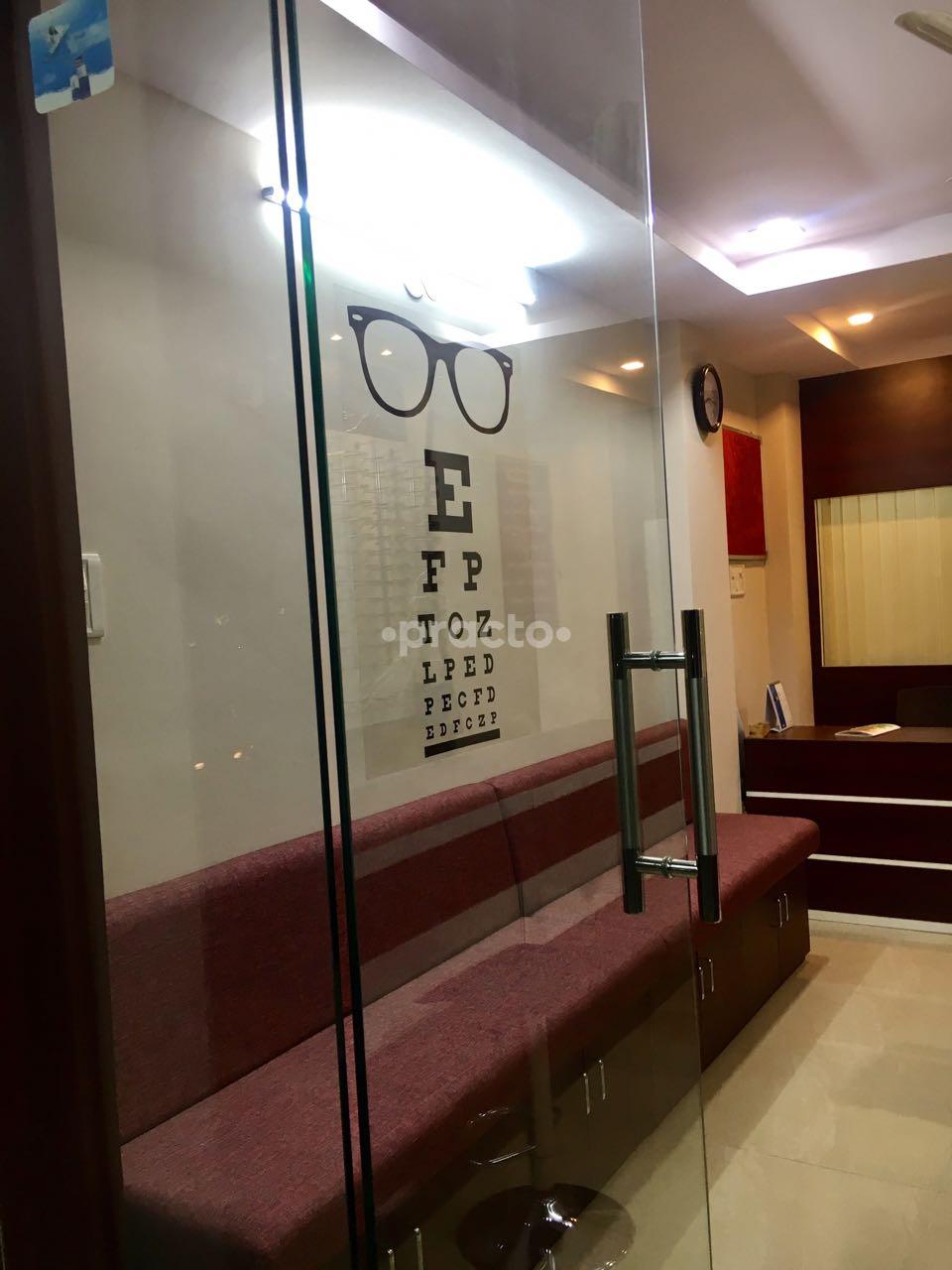 Waiting Area at Jindal Eye Clinic & Optical Manewada Road Nagpur